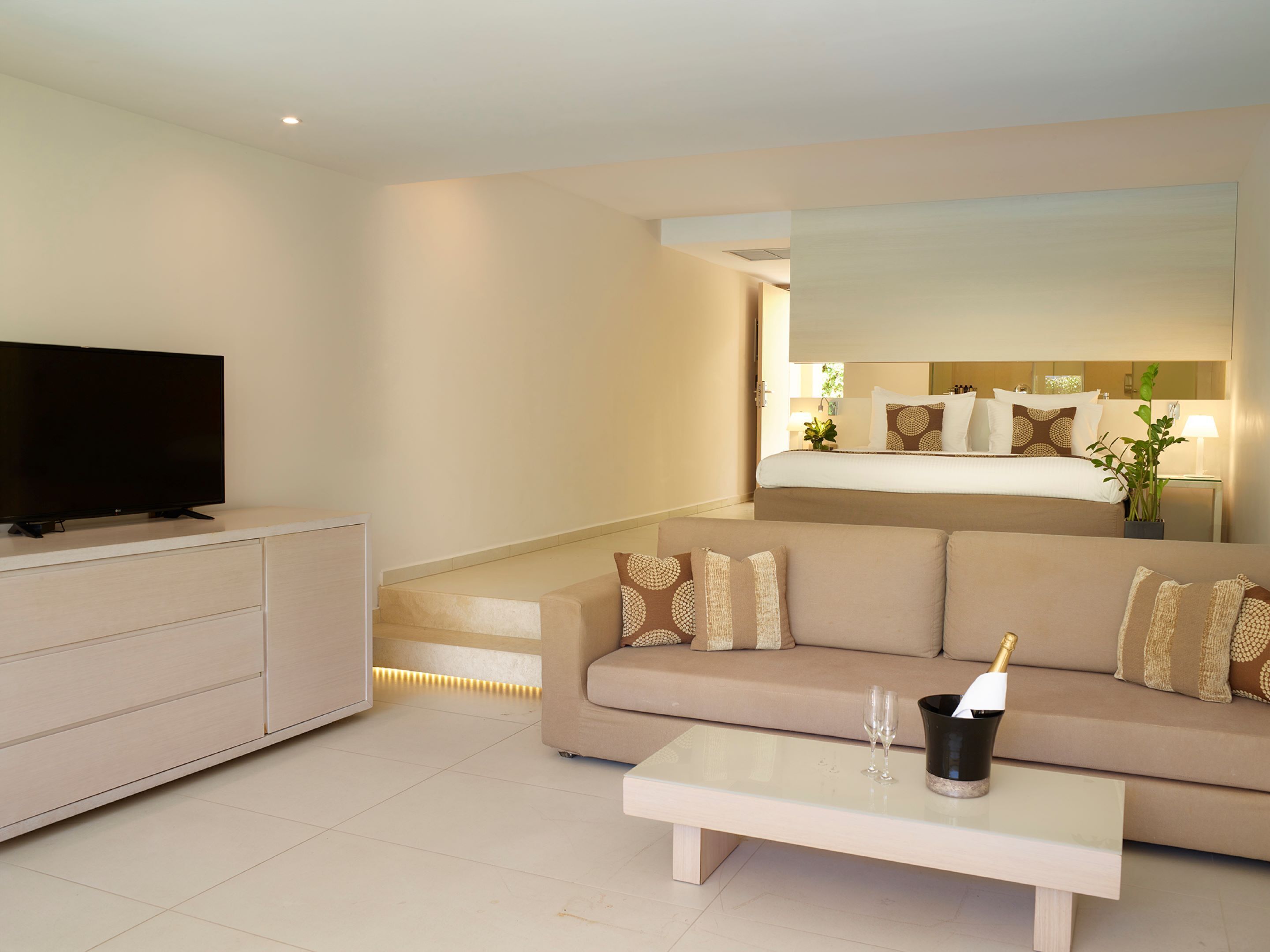 The Ixian Grand & All Suites