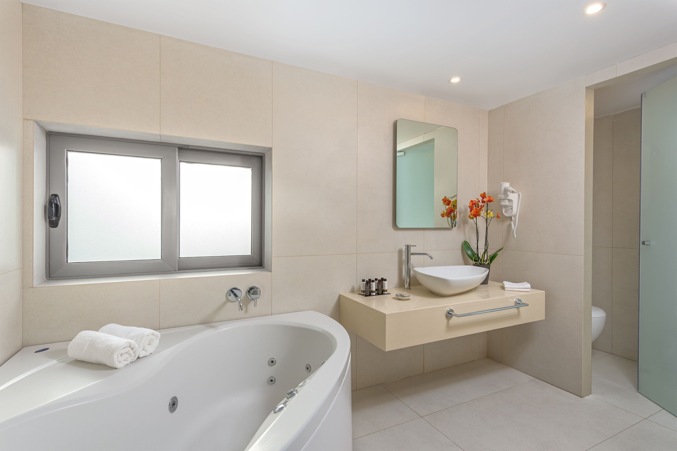 The Ixian Grand & All Suites