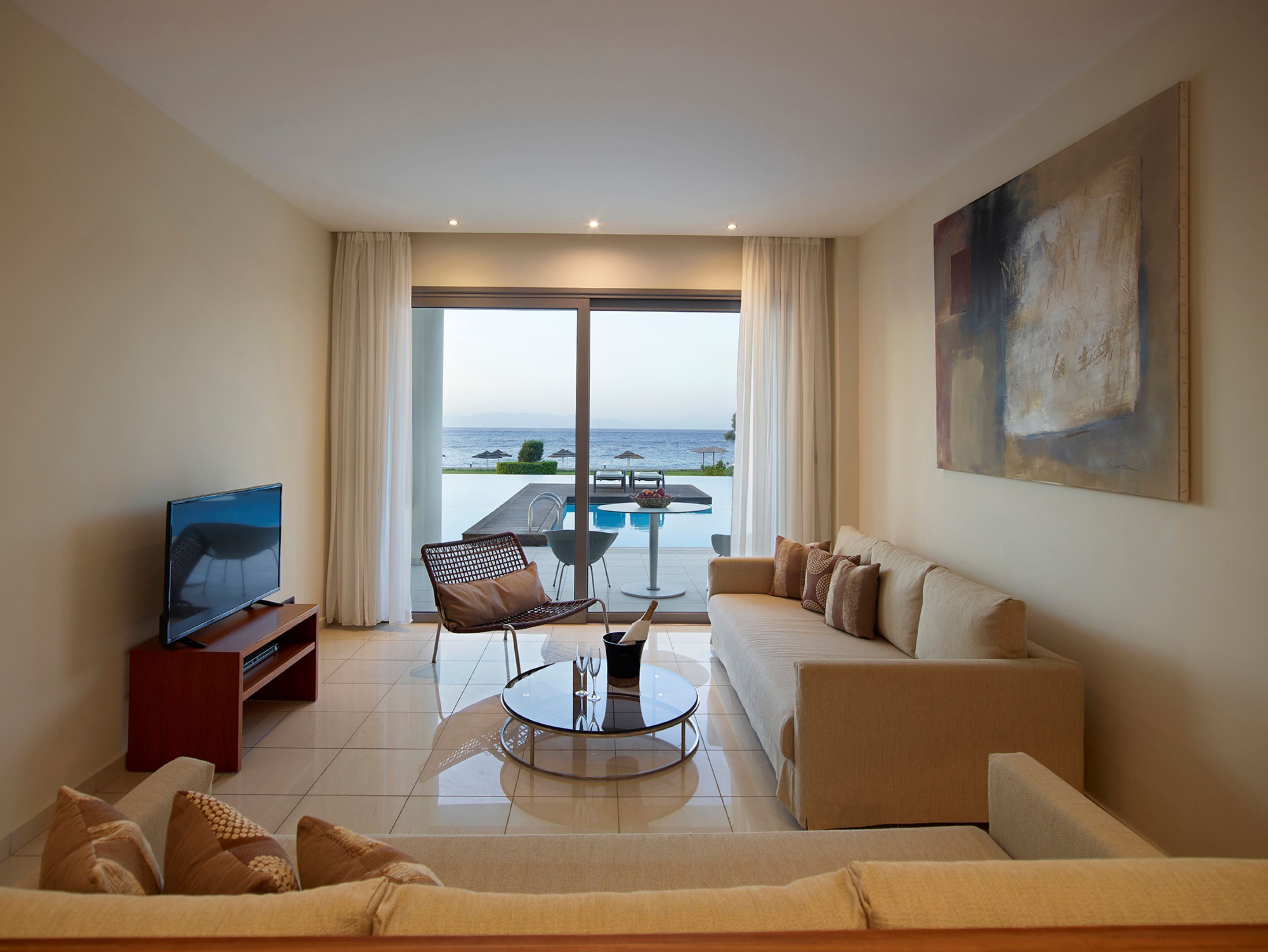 The Ixian Grand & All Suites