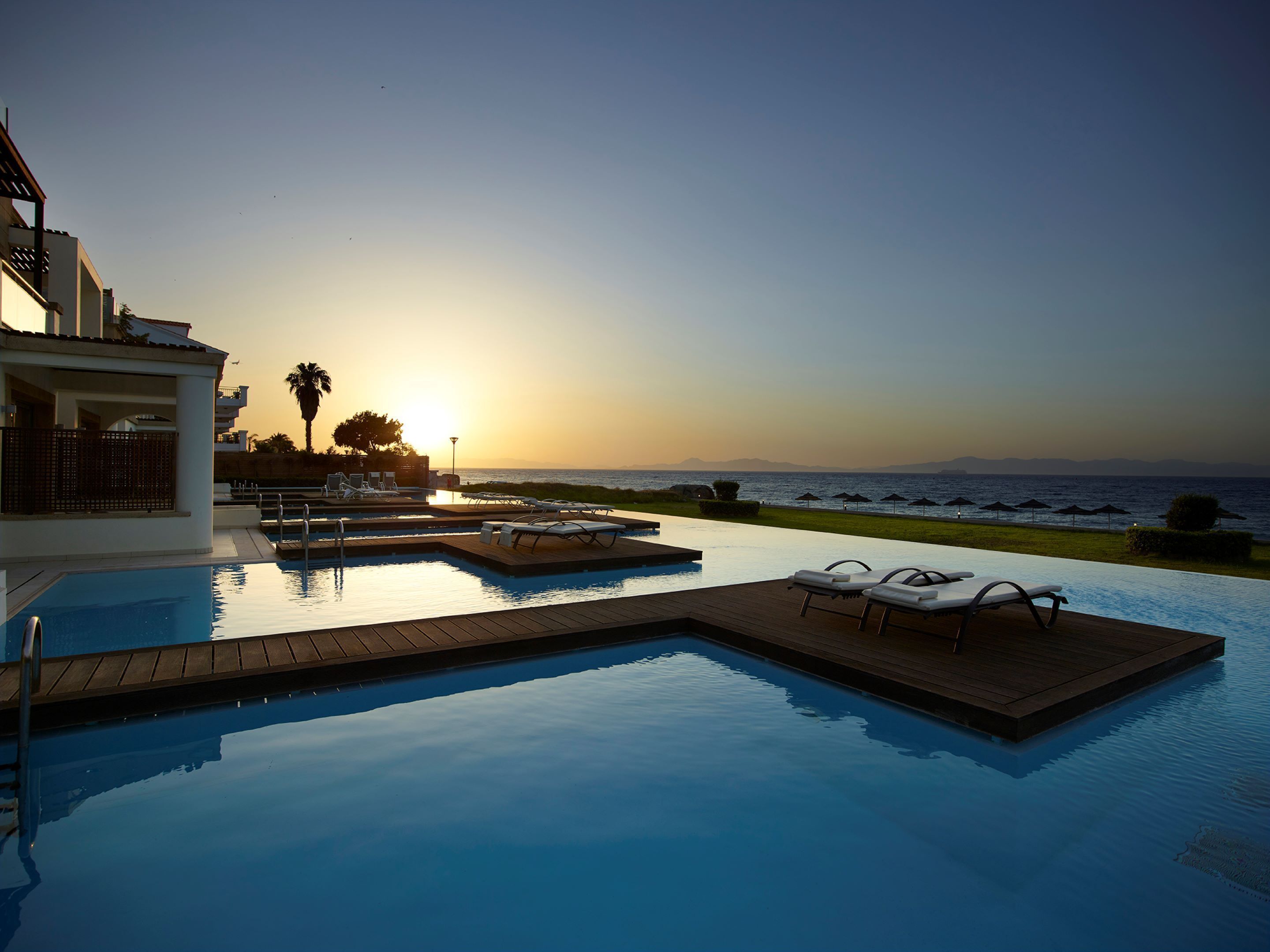 The Ixian Grand & All Suites