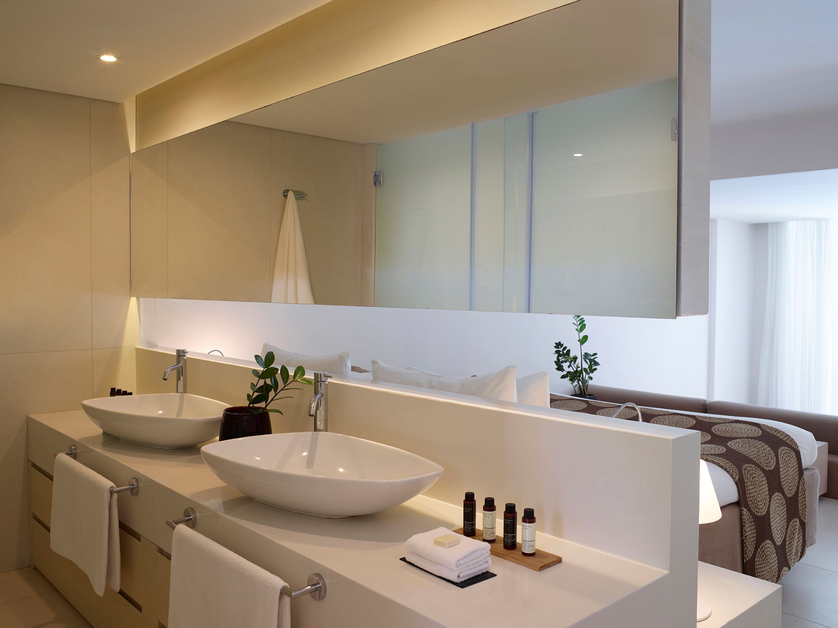 The Ixian Grand & All Suites