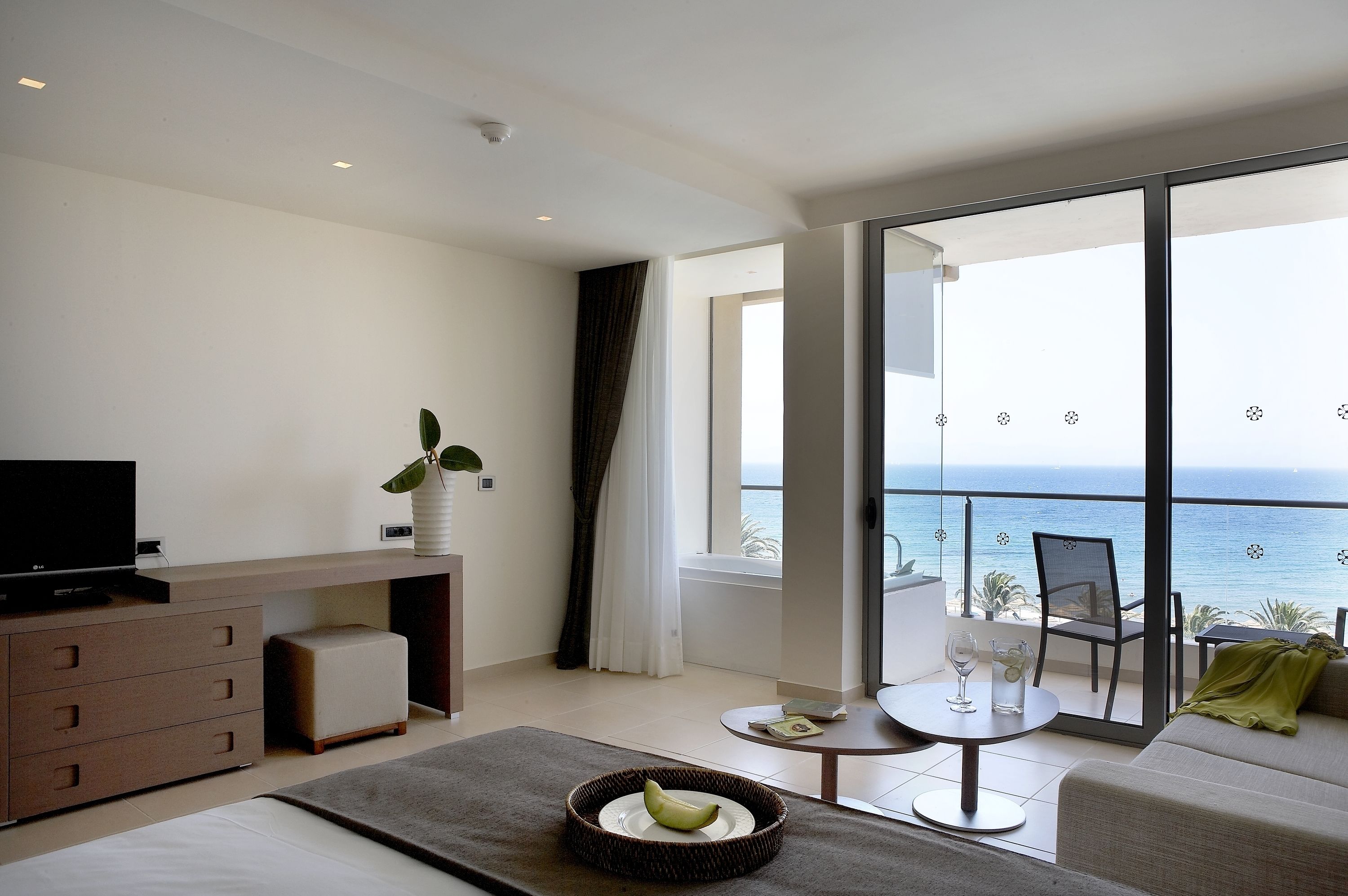 The Ixian Grand & All Suites