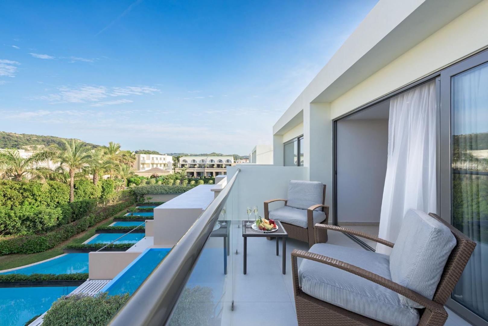 The Ixian Grand & All Suites