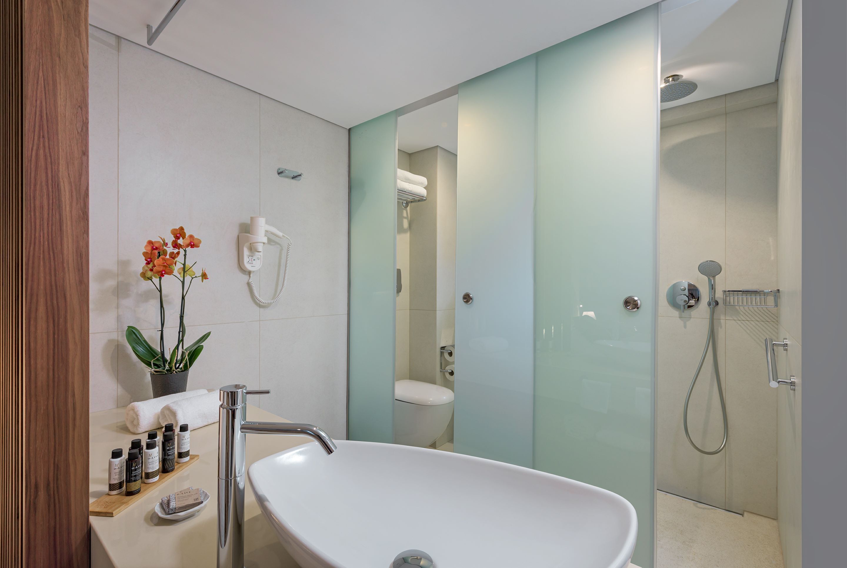 The Ixian Grand & All Suites