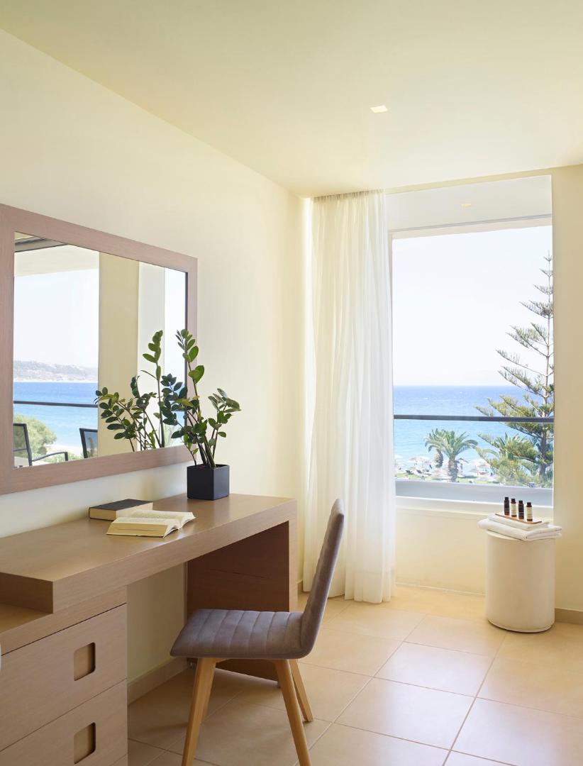 The Ixian Grand & All Suites
