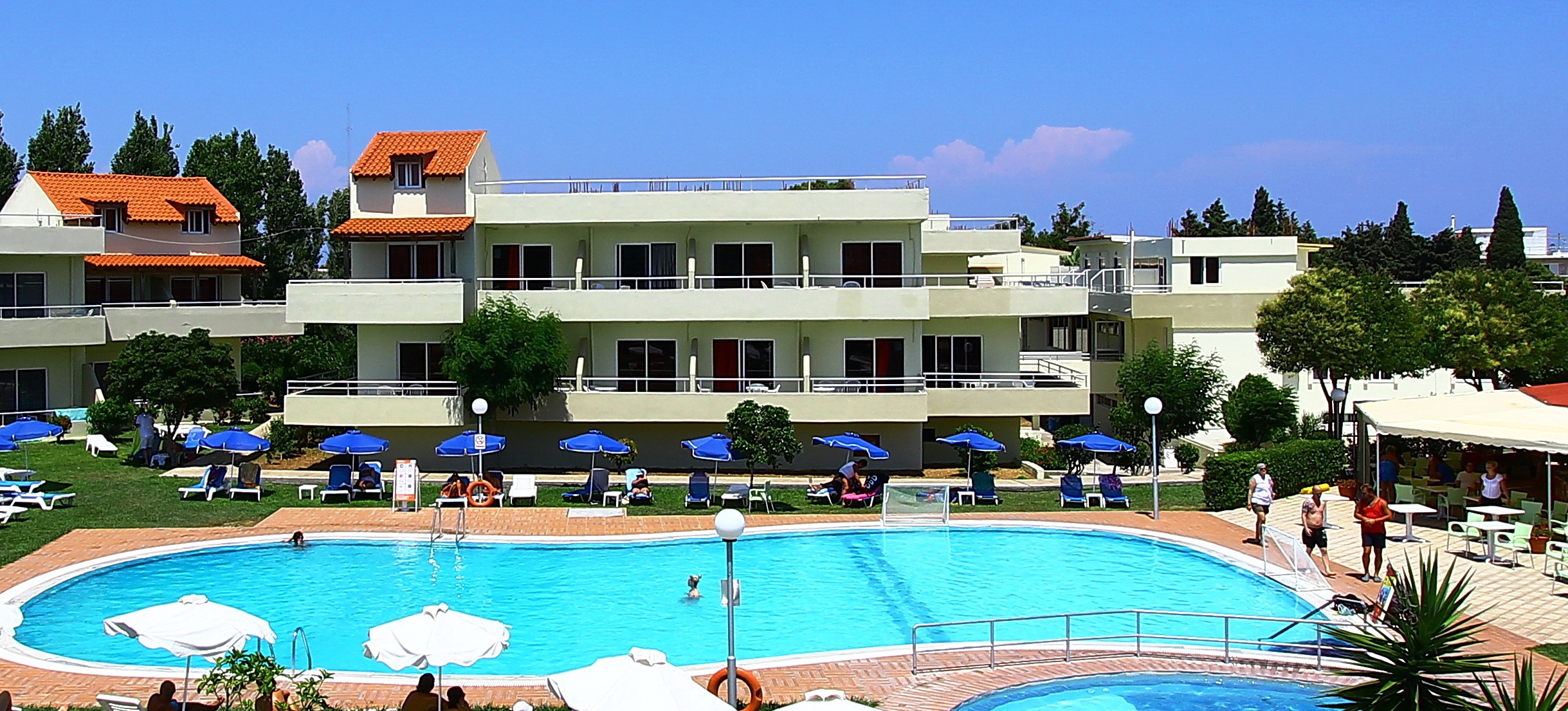 Amira Hotel