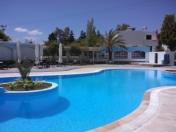 Absolute Kiotari Resort