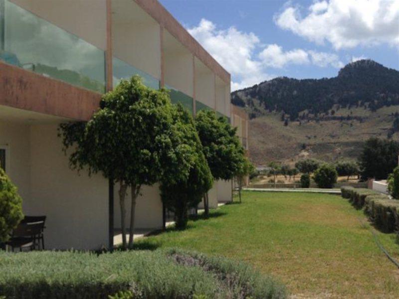Anavadia Hotel