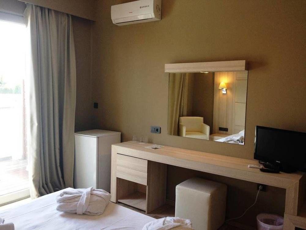 Delfinia Resort Hotel