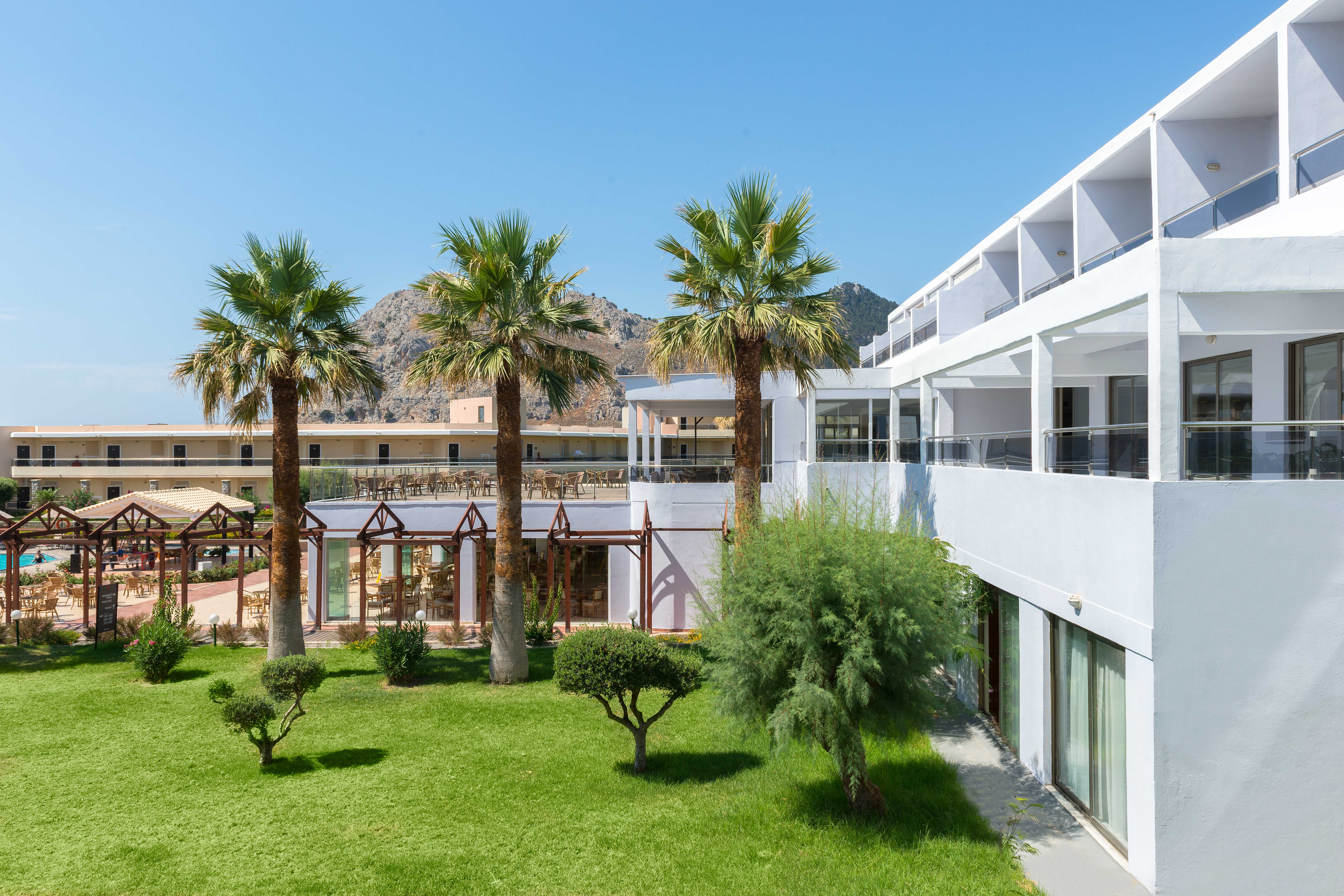 Paralos Rodos Lifestyle