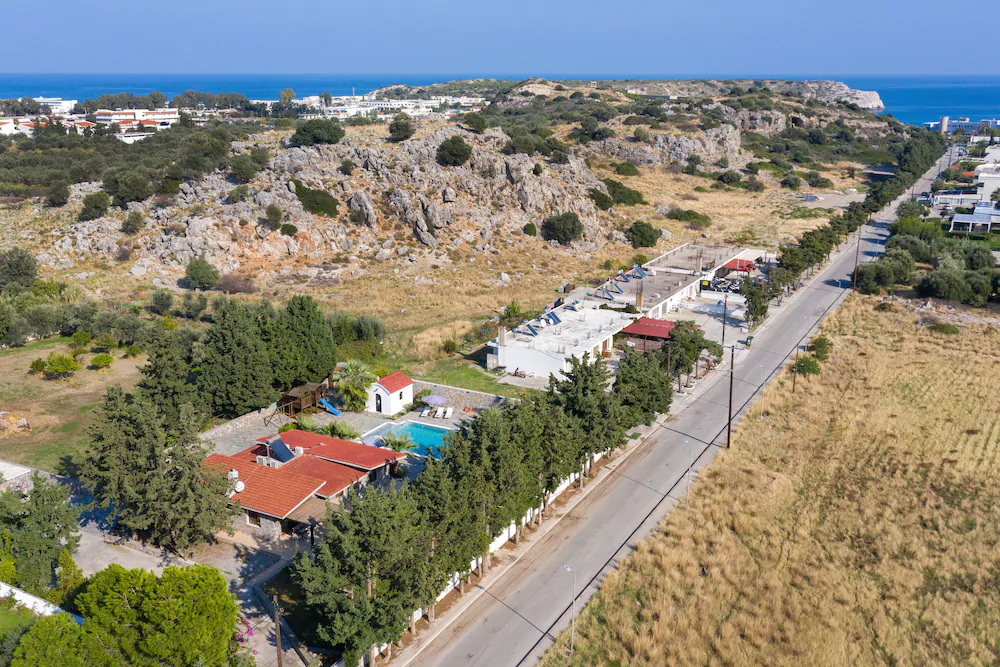Madia Villa