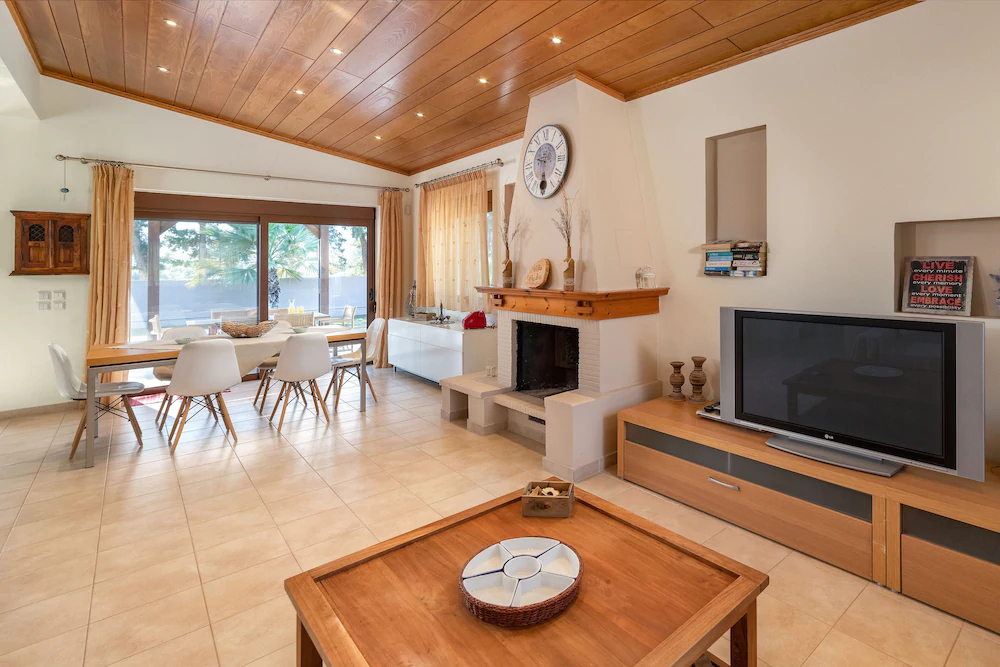 Madia Villa