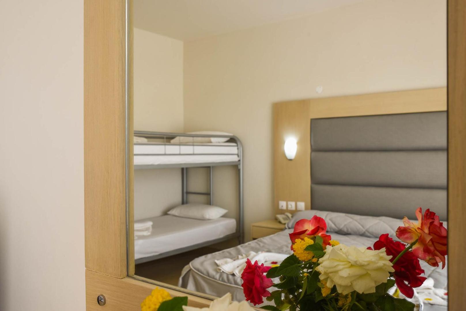 Marathon Hotel