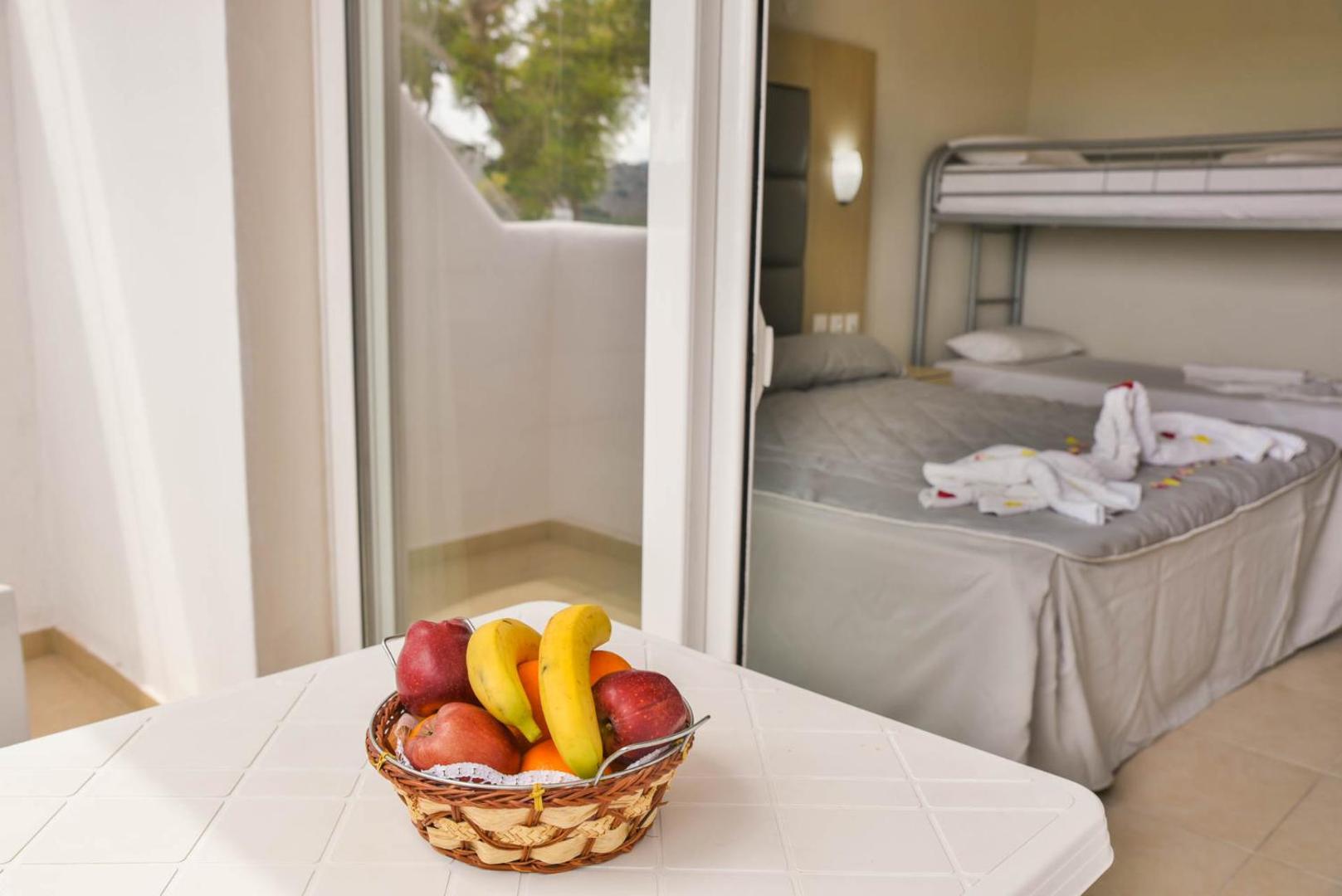 Marathon Hotel