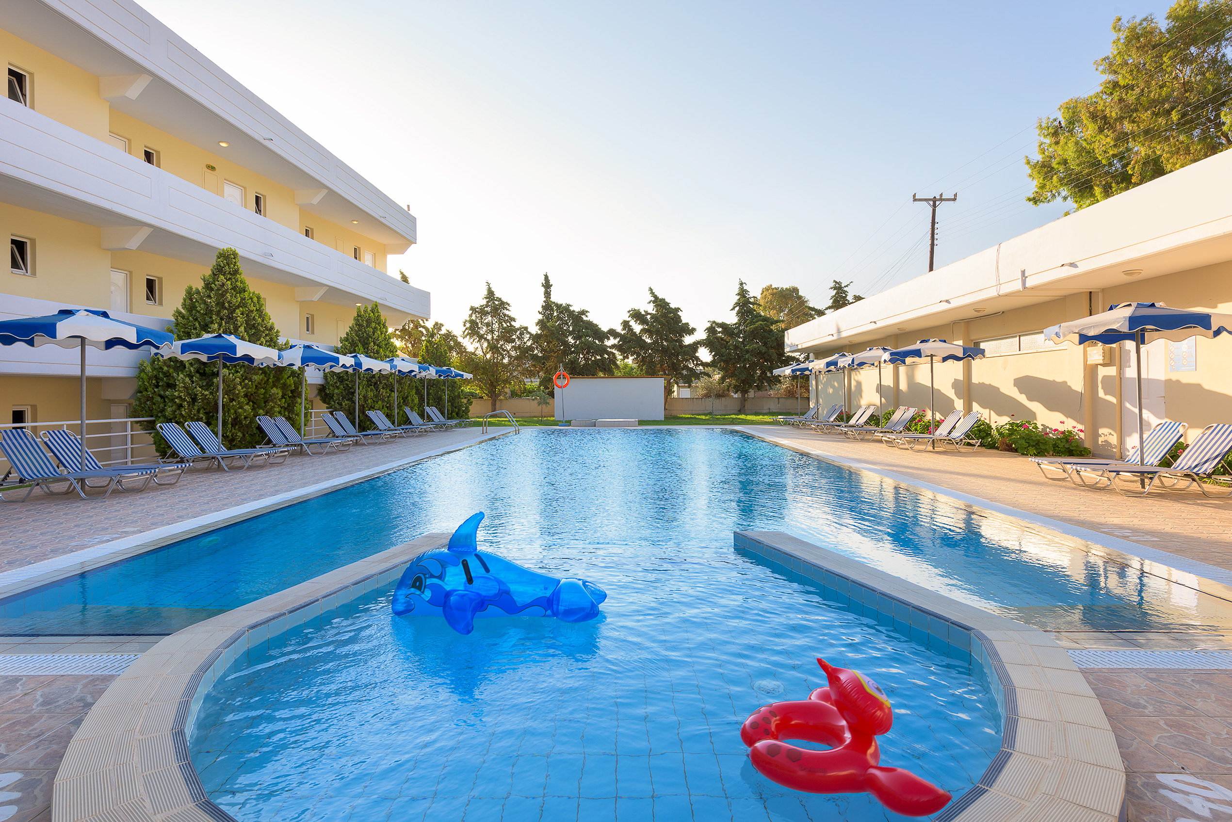 Memphis Beach Hotel