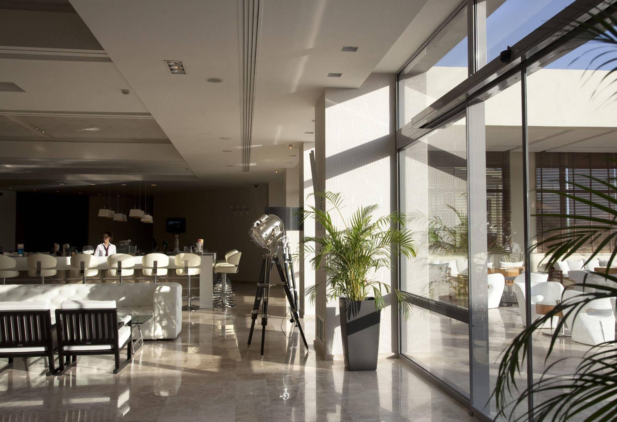 SENTIDO Port Royal Villas & Spa