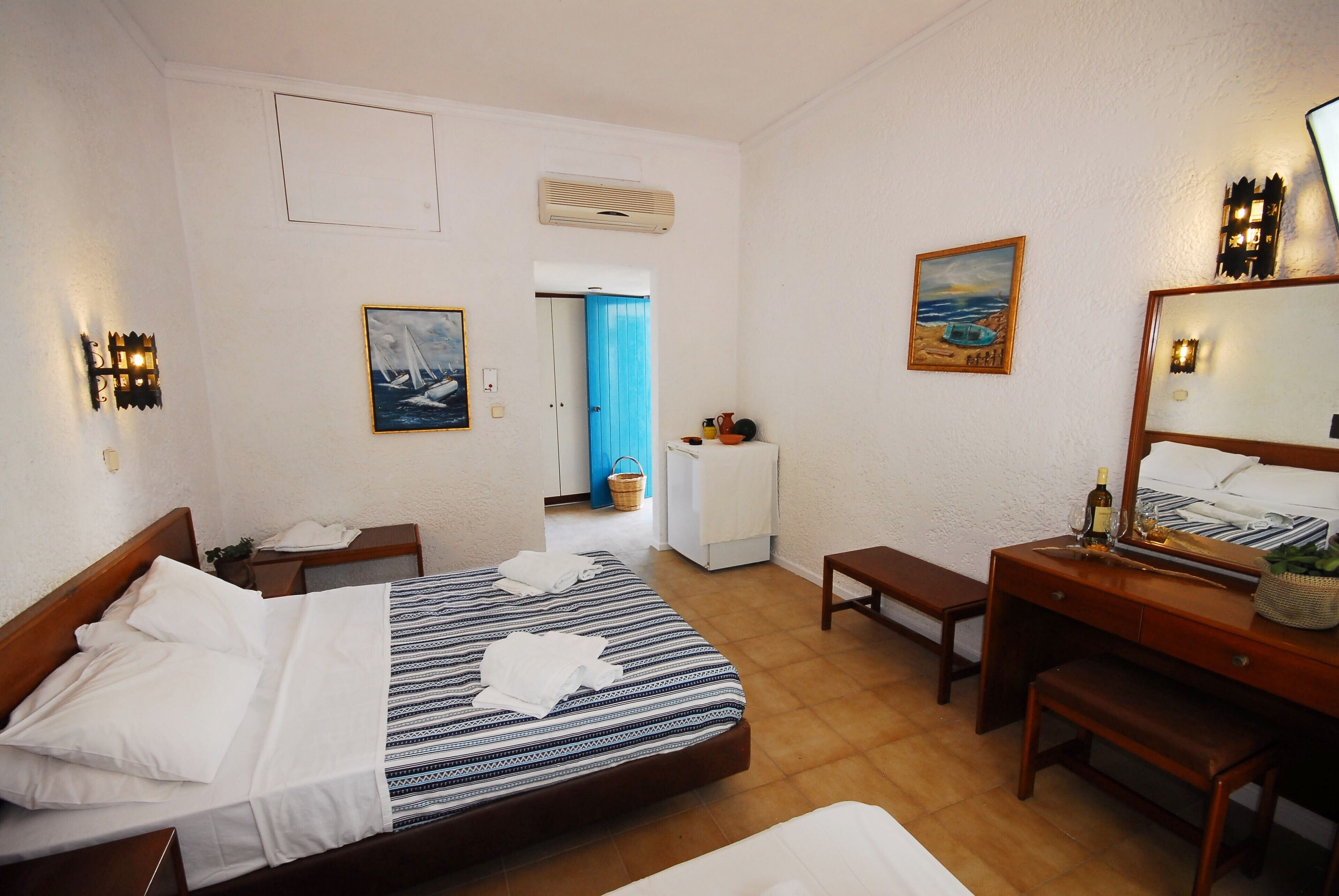 Casa Mikele by Sarikas Sea Side Suites