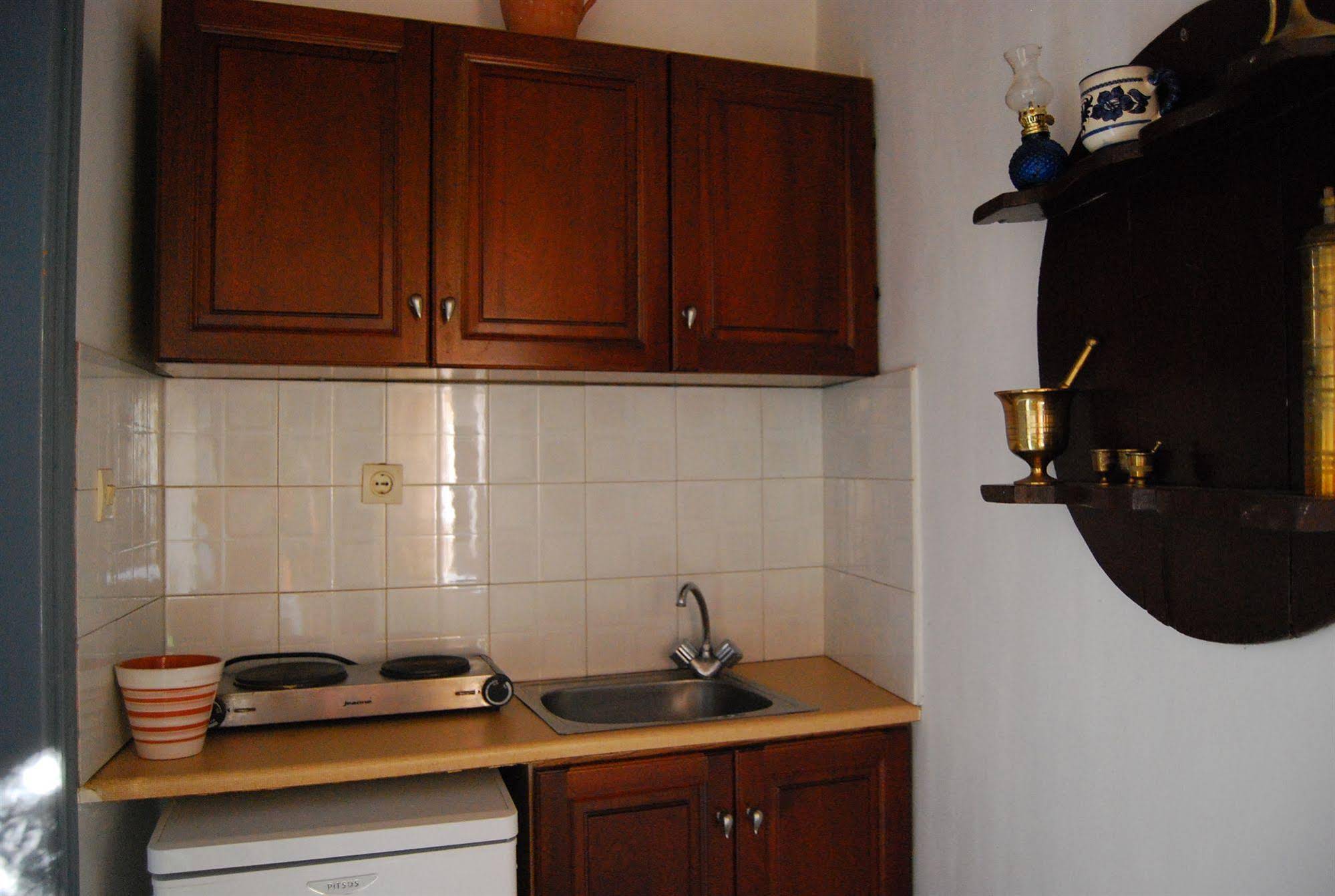 Erato Apartments
