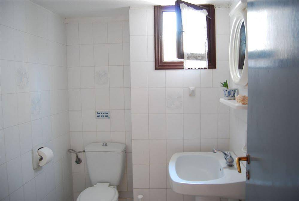 Erato Apartments