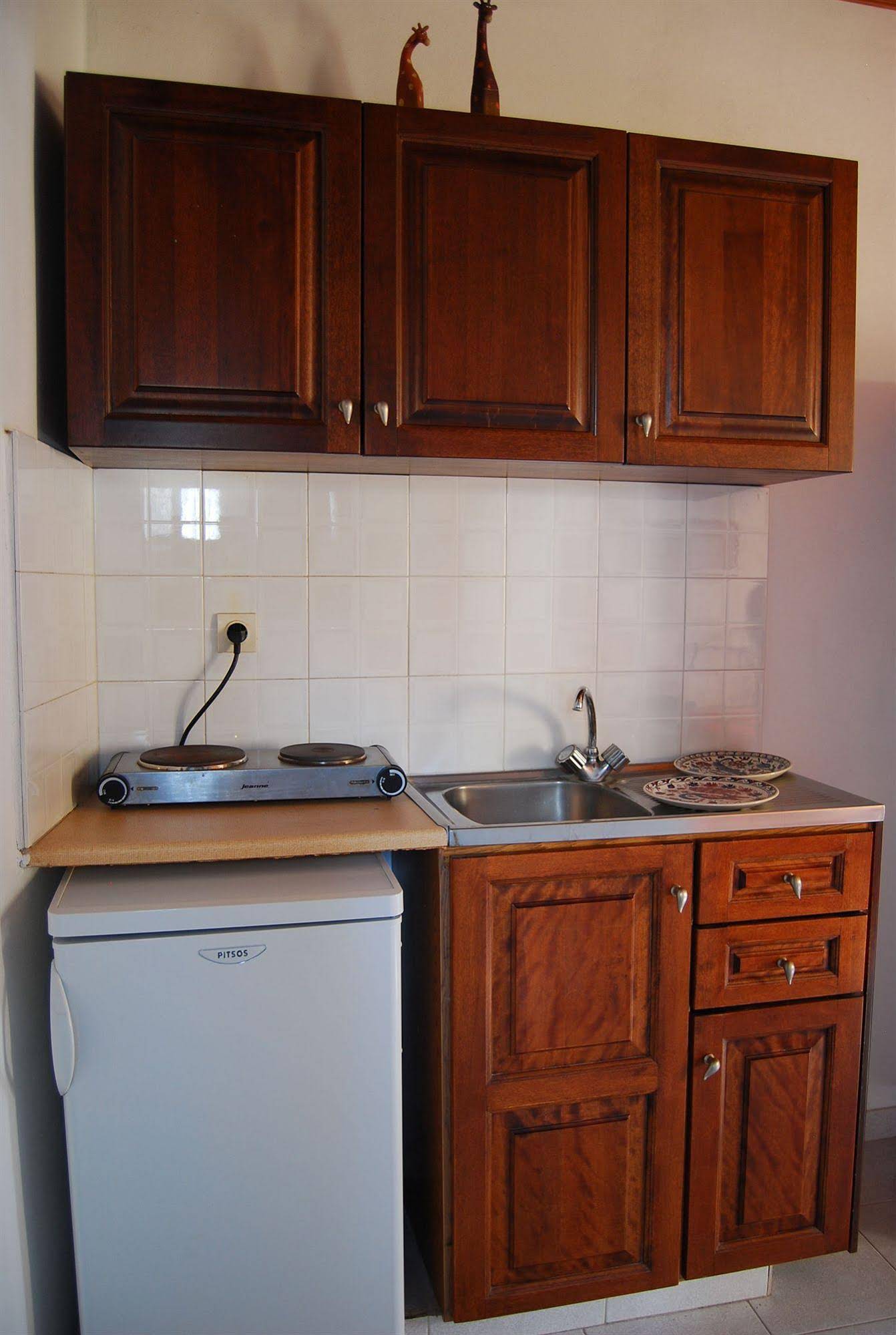 Erato Apartments