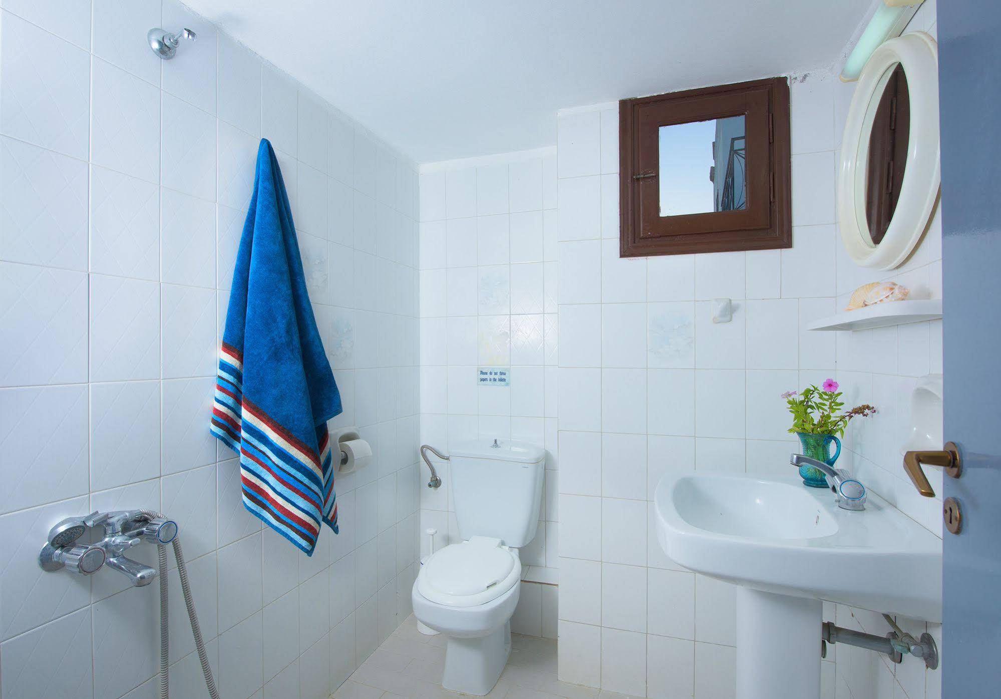 Erato Apartments