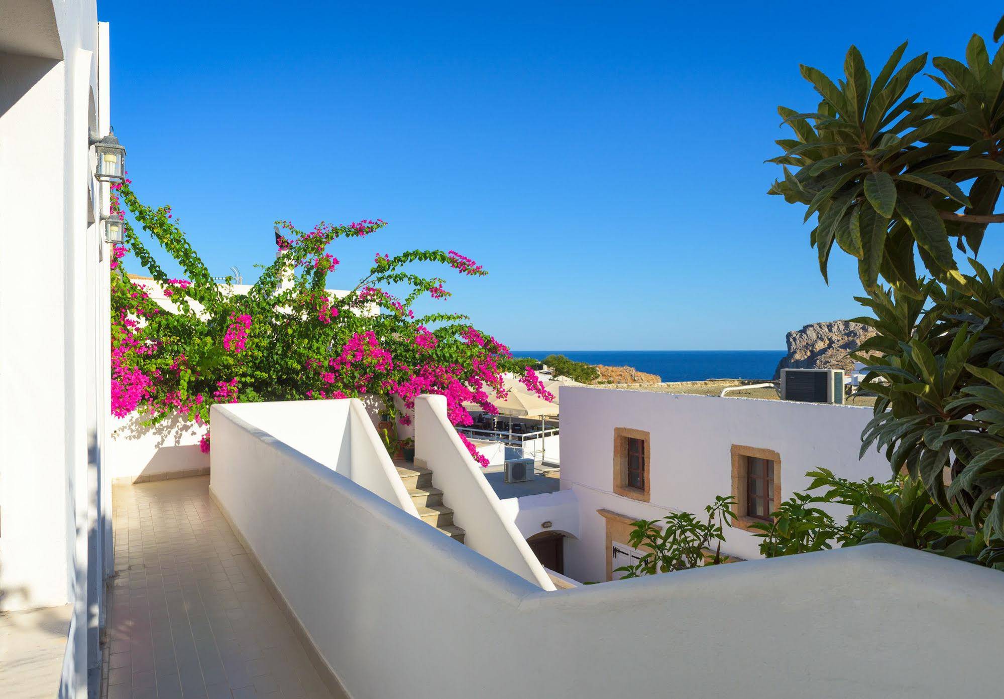Erato Apartments