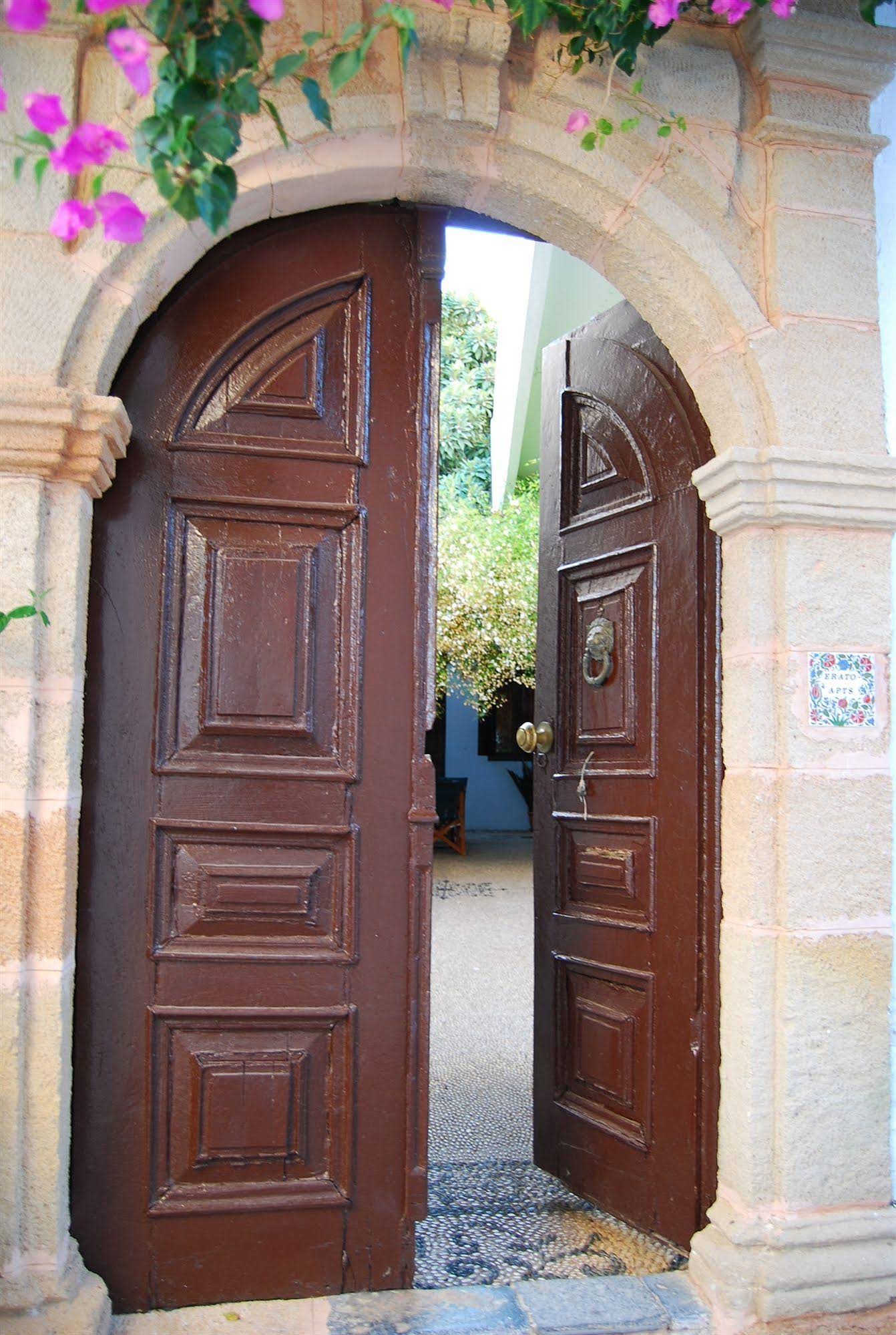 Erato Apartments
