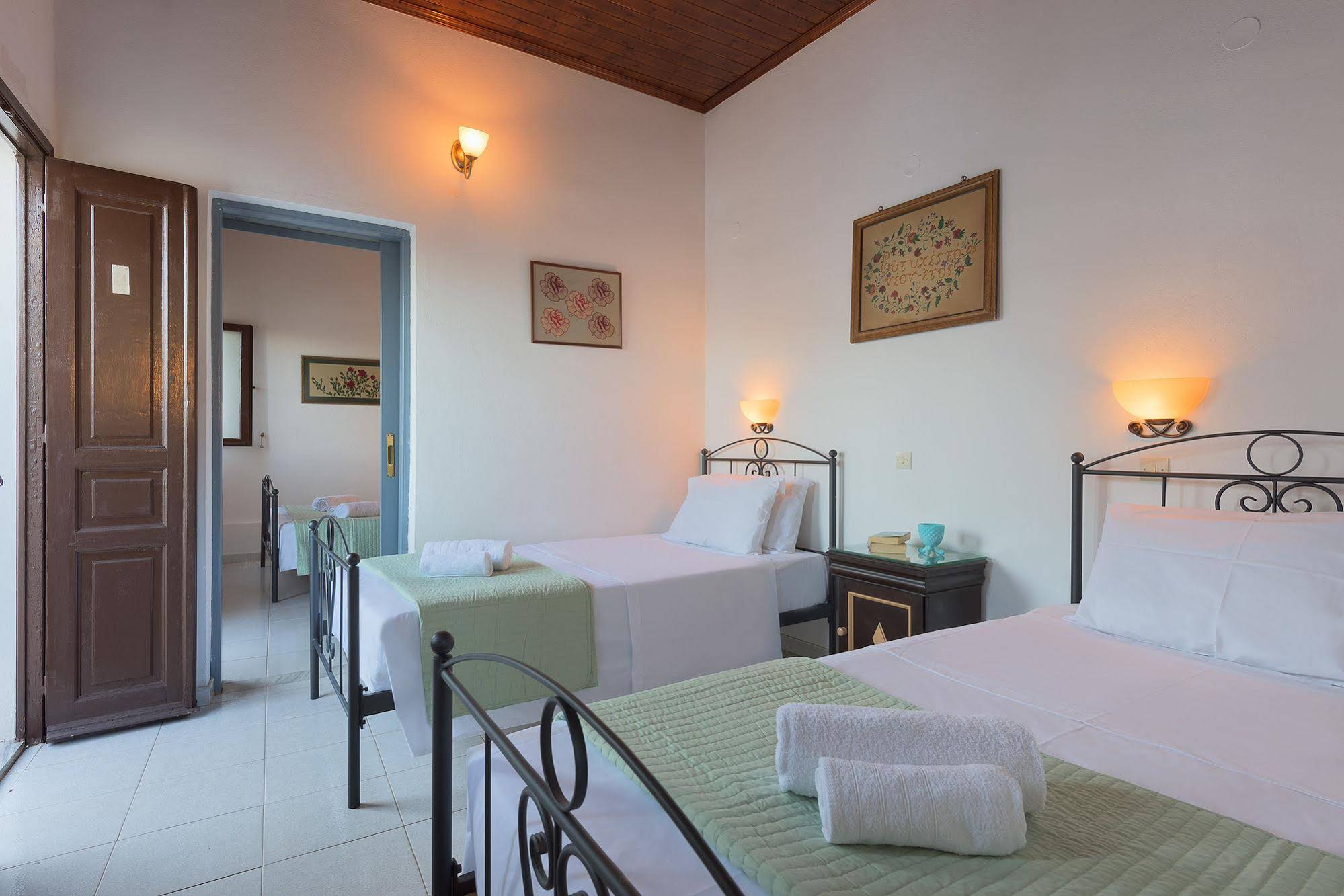 Erato Apartments