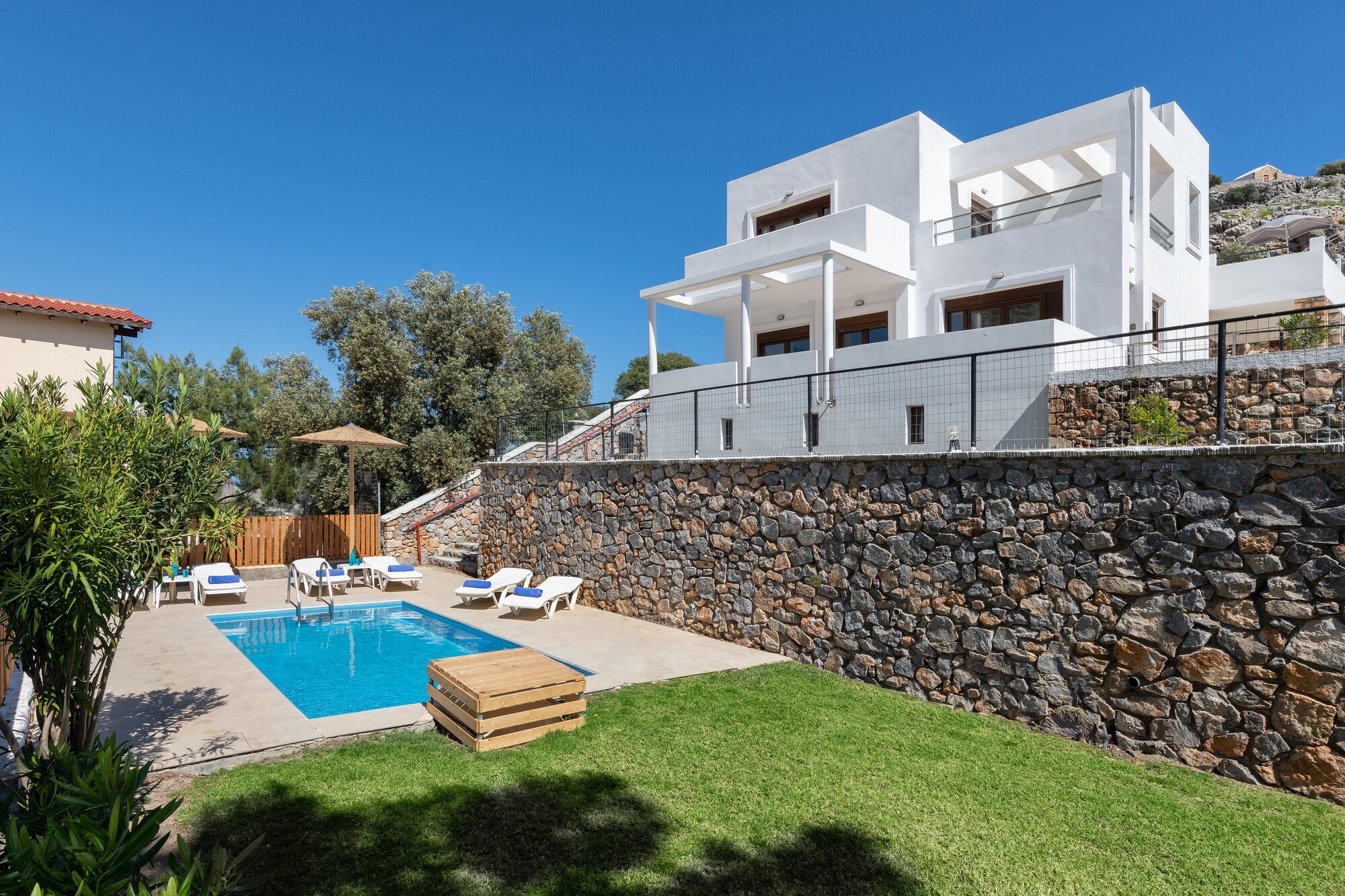 Pefkos Hillside Villas