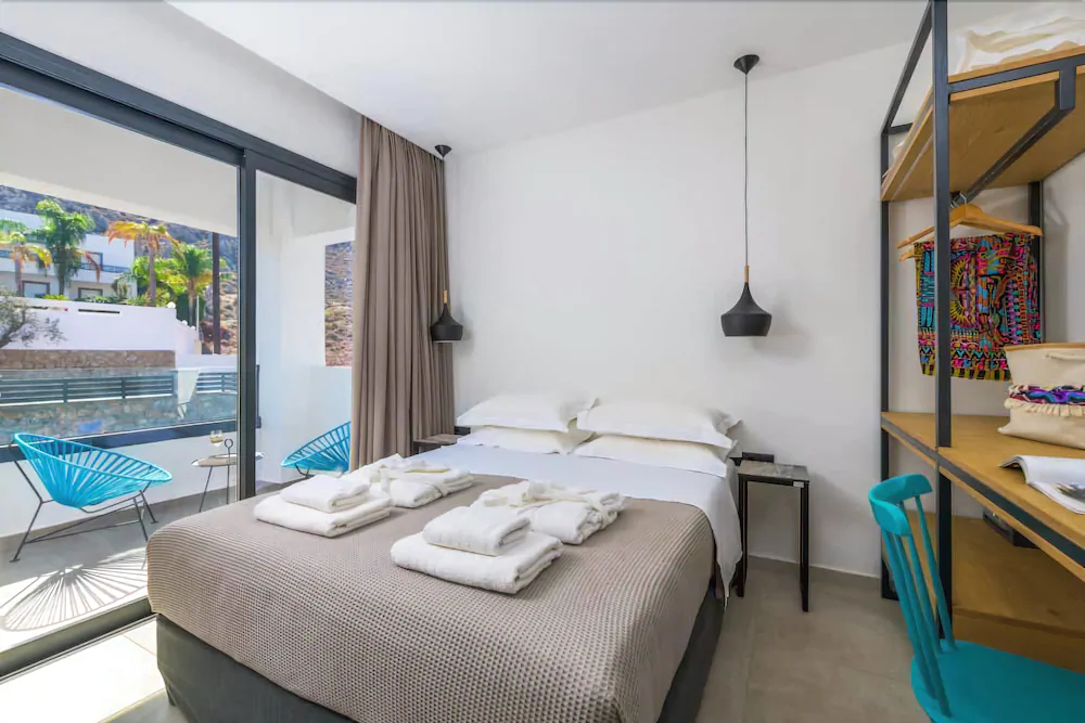 Lambis Athina