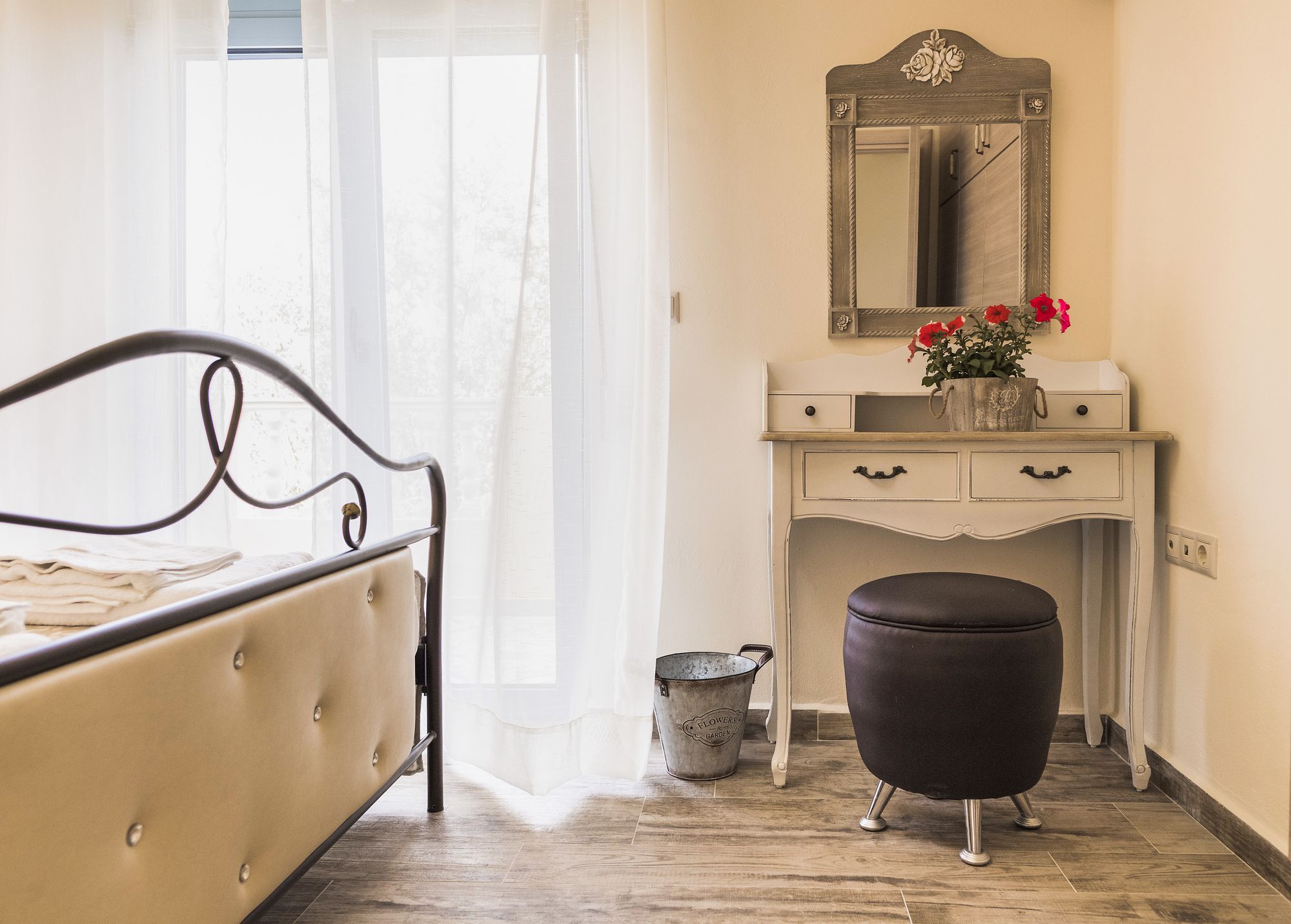 Luxury Retro Villas