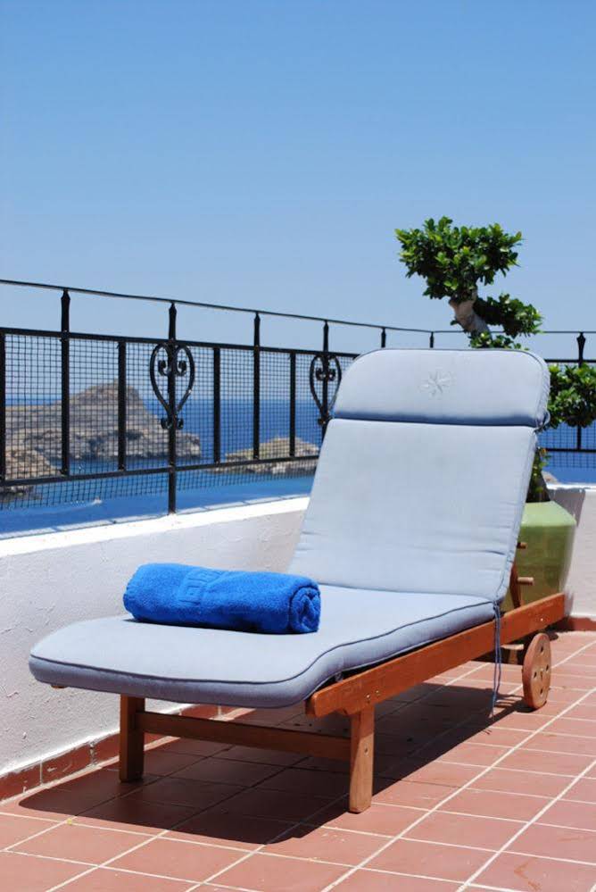 Maris Lindos Suites & Apartments