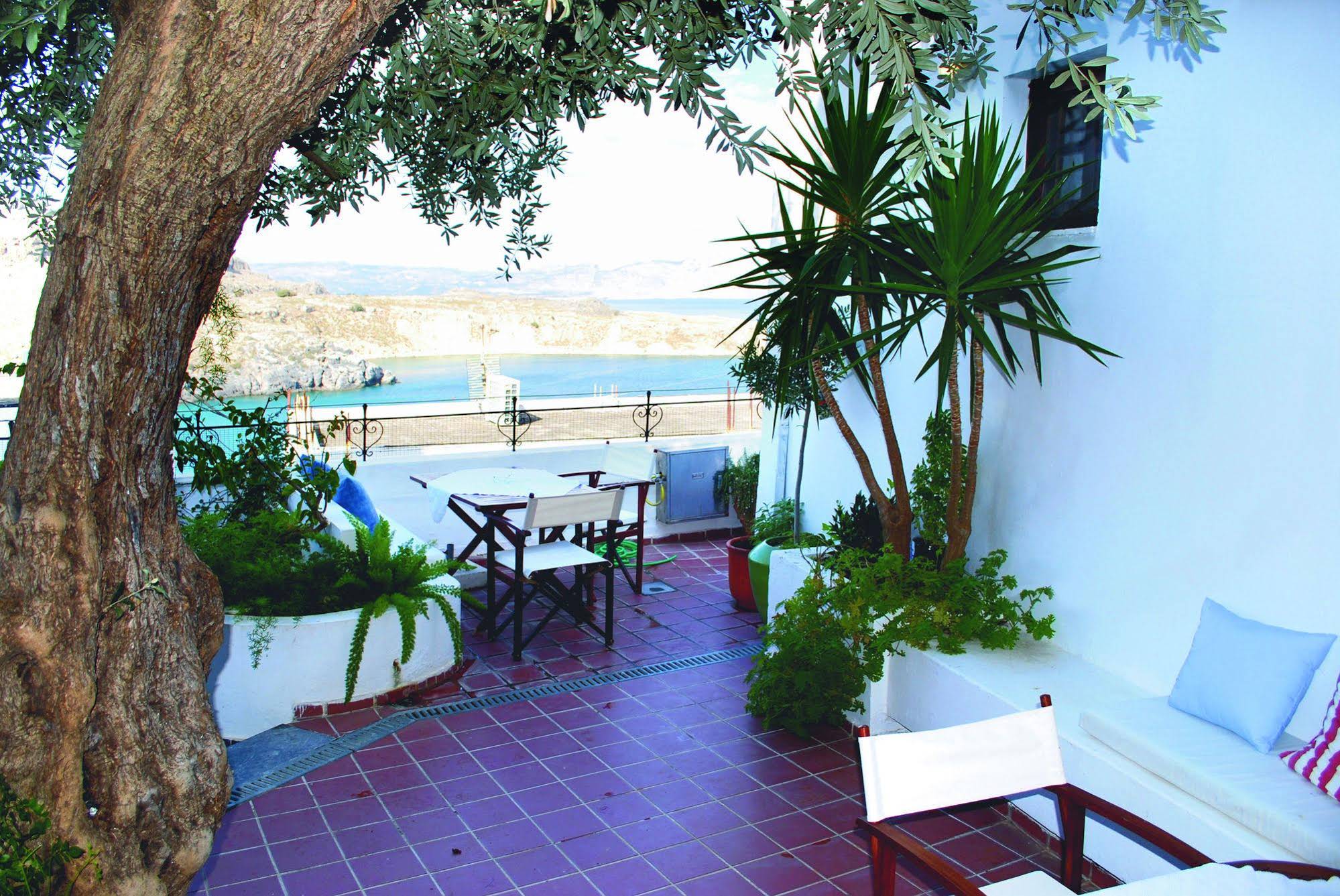 Maris Lindos Suites & Apartments