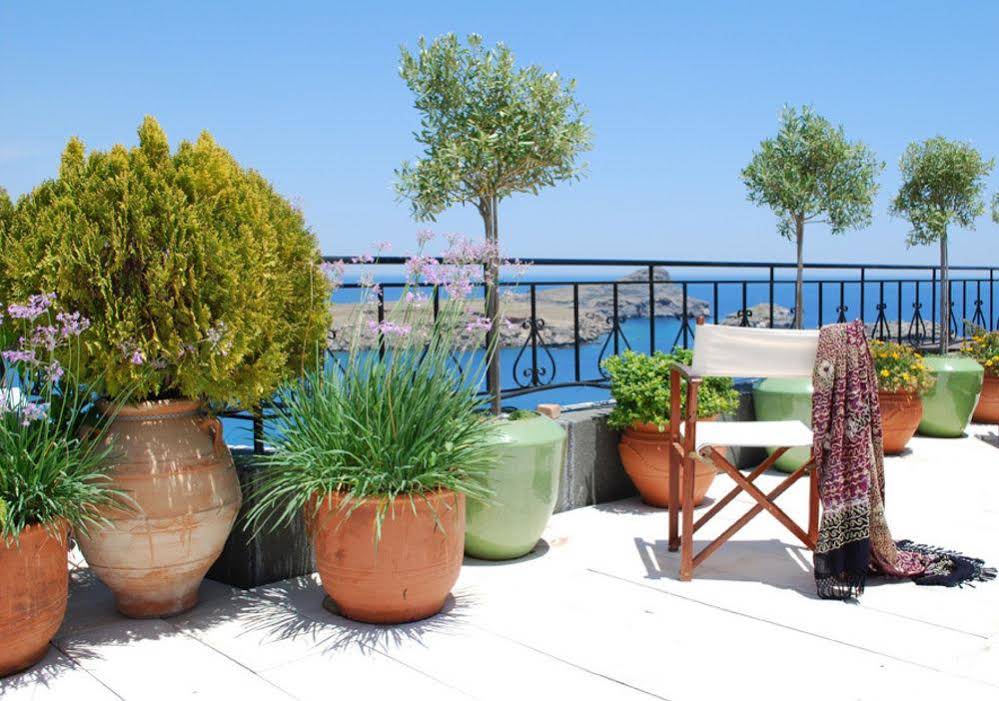 Maris Lindos Suites & Apartments
