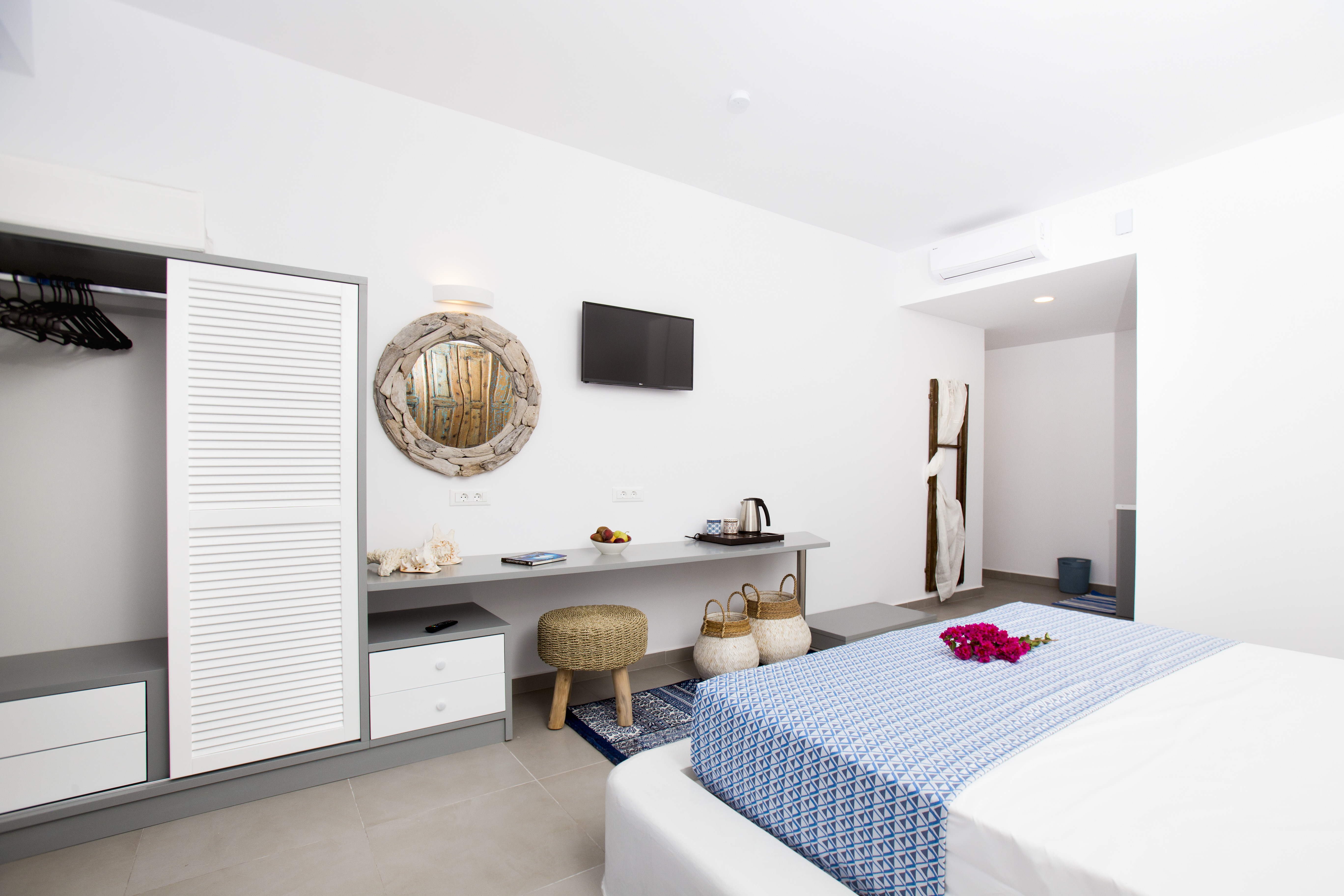 Lindos Portes Suites