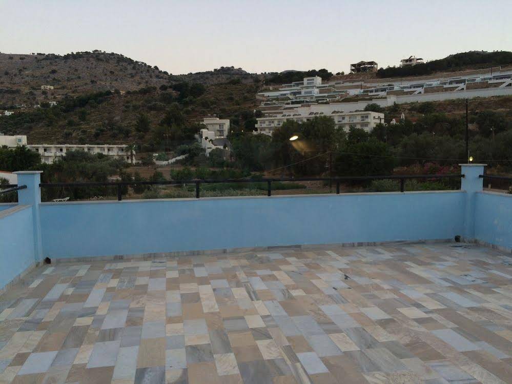 Vlycha Beach Studios & Apartments
