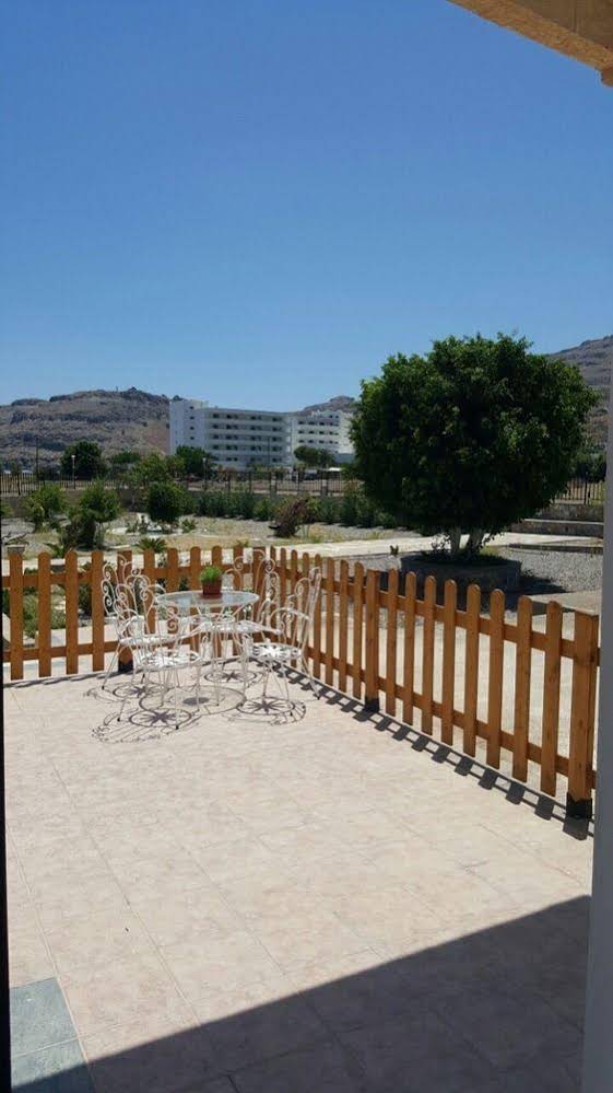 Vlycha Beach Studios & Apartments
