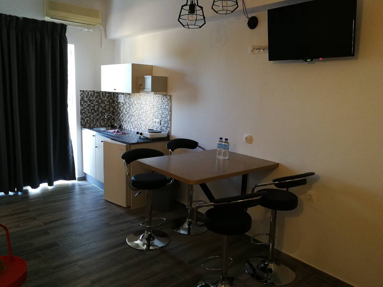 Pefkos View Suites & Maisonette