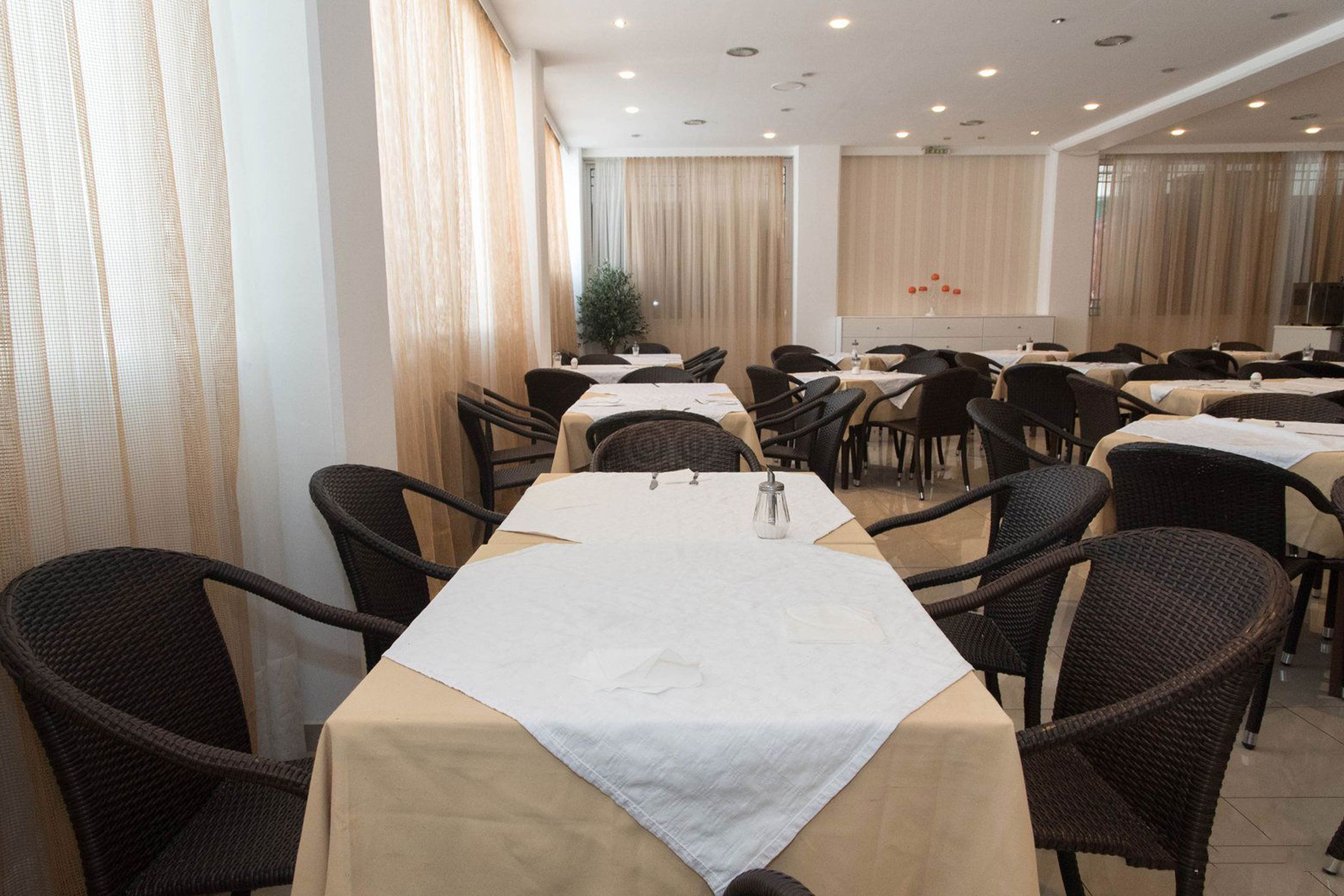 PefkosBreeze Family Resort & Spa