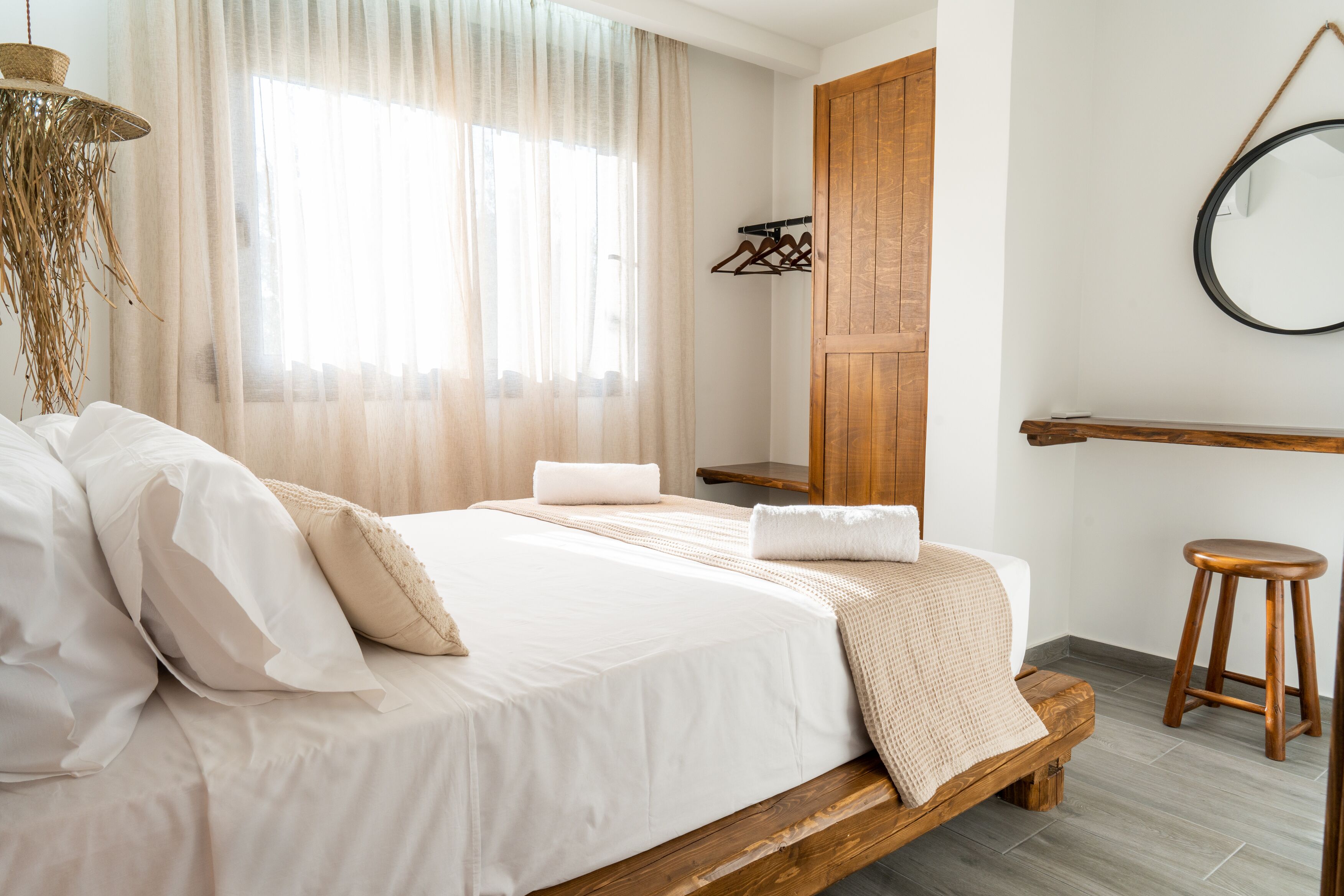 Aesthisis Sensational Accommodation