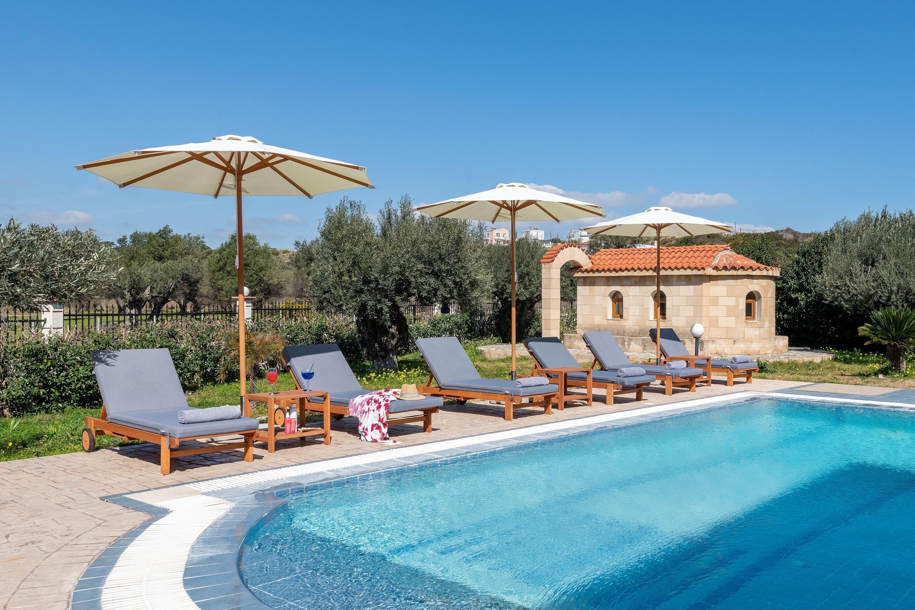 Blue Moon Villa