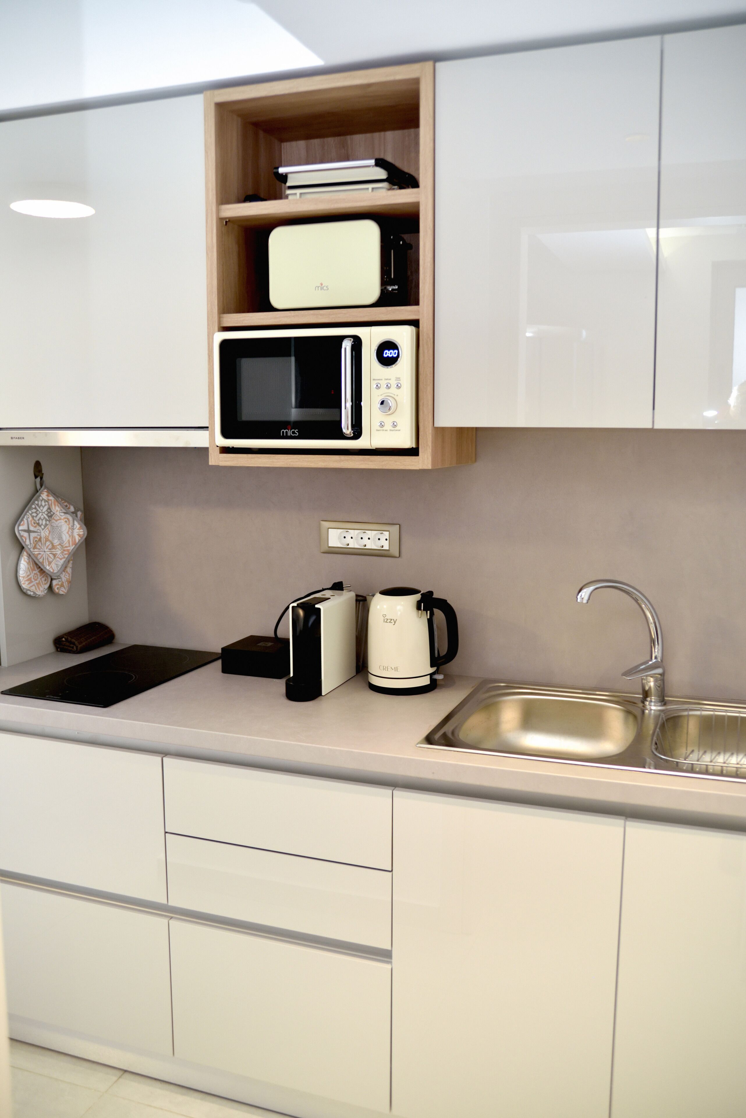 Kouros Stone Suites