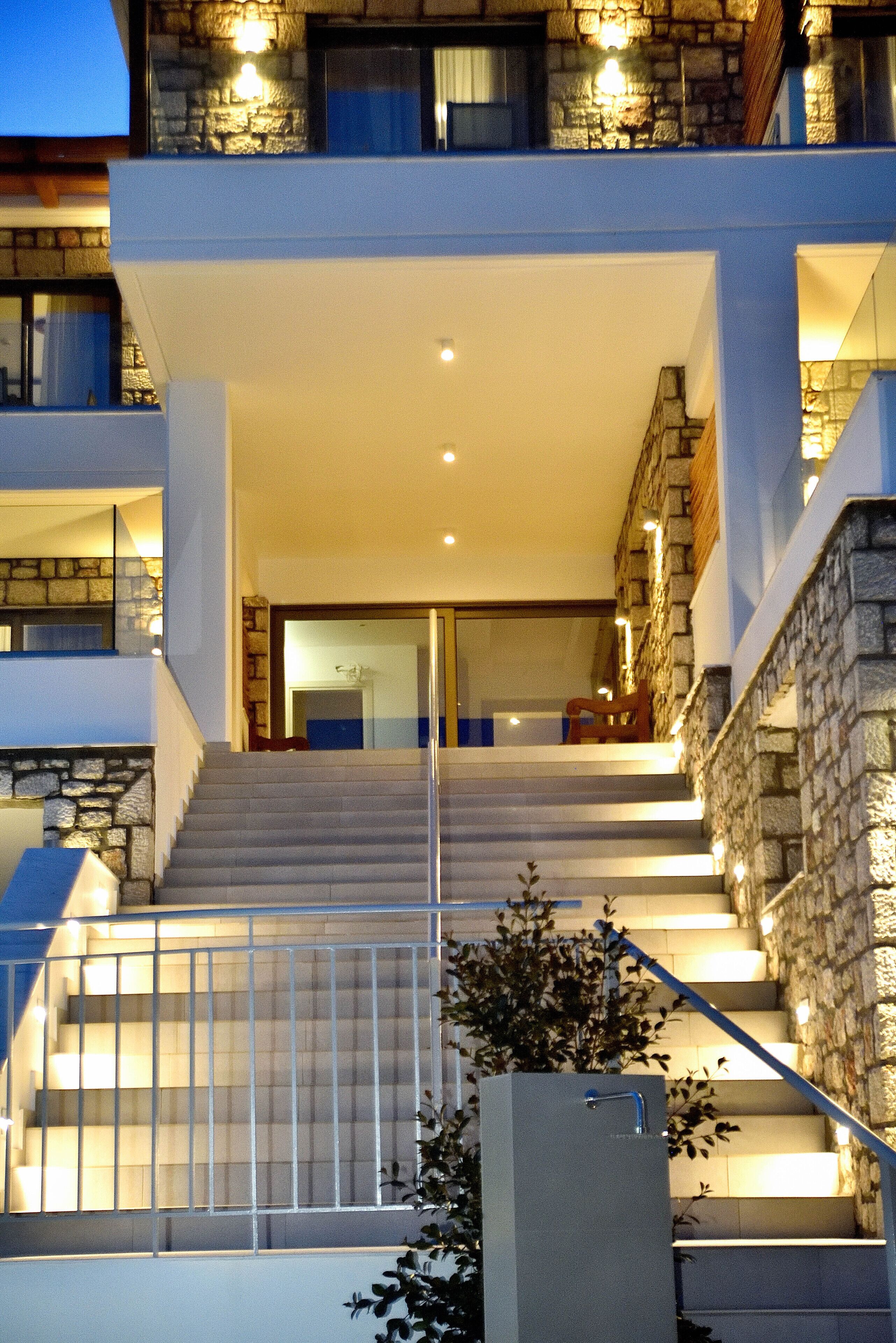 Kouros Stone Suites