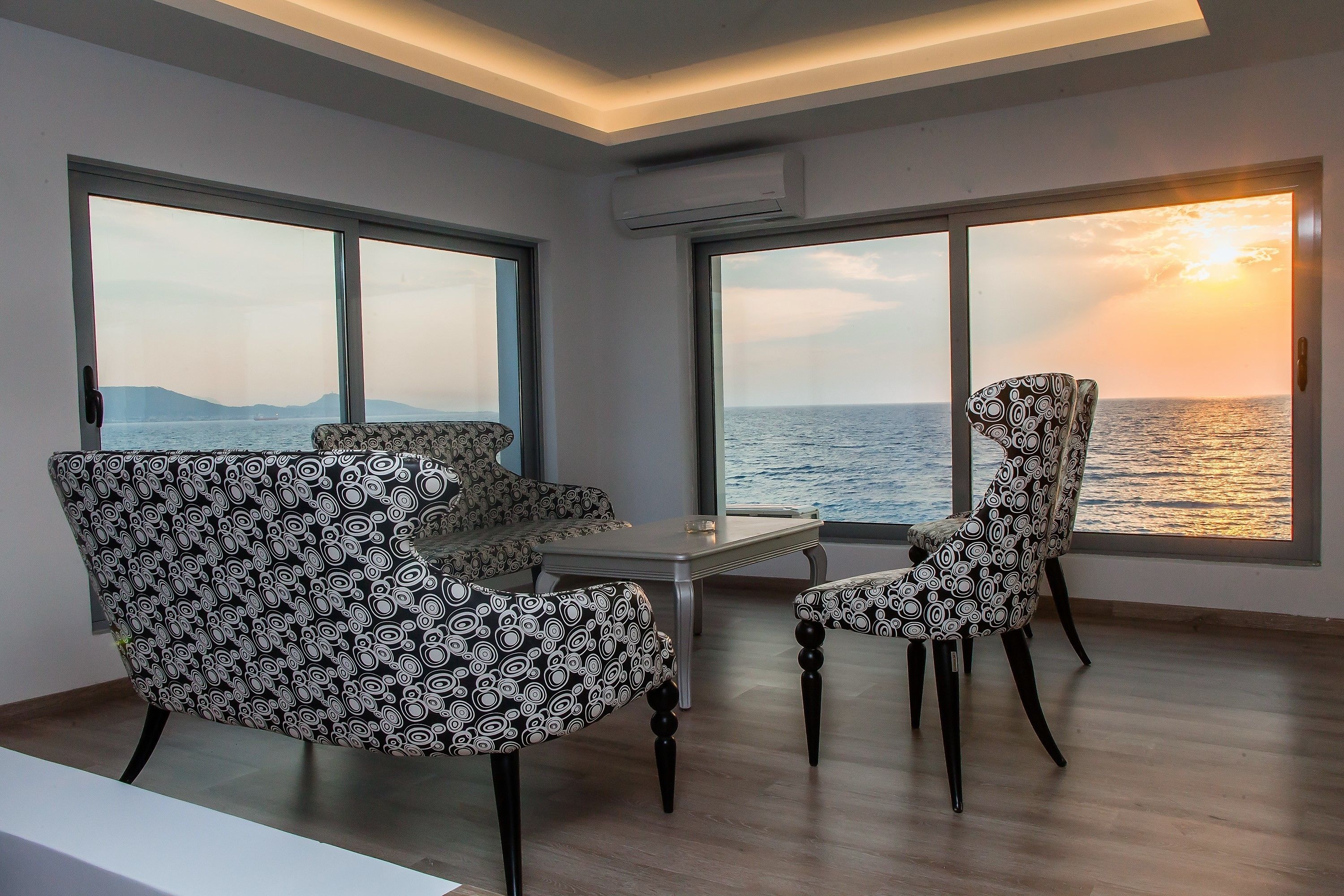 Sunrise Luxury Apartments Rhodes