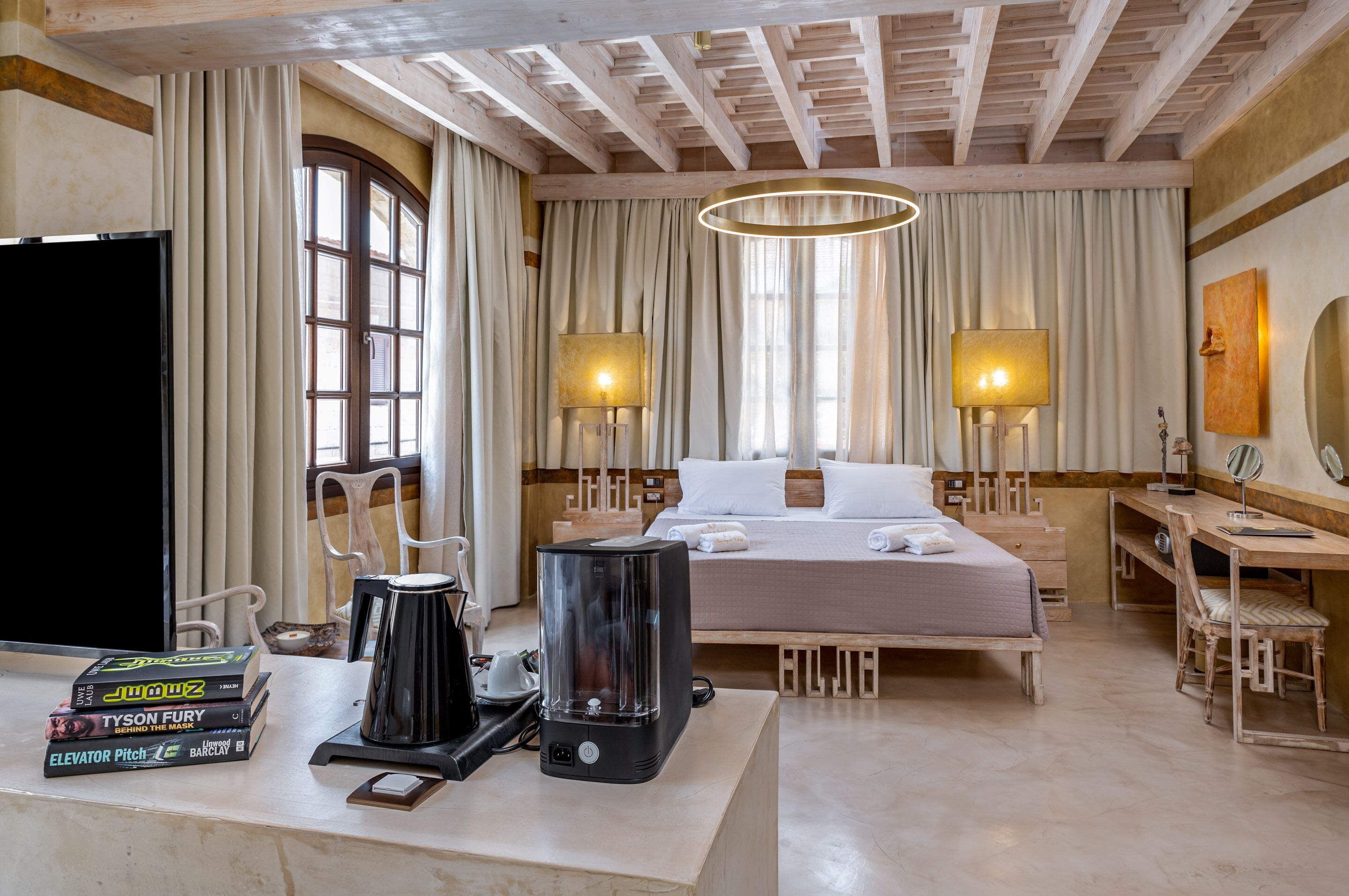 10Gr Boutique Hotel & Wine Bar