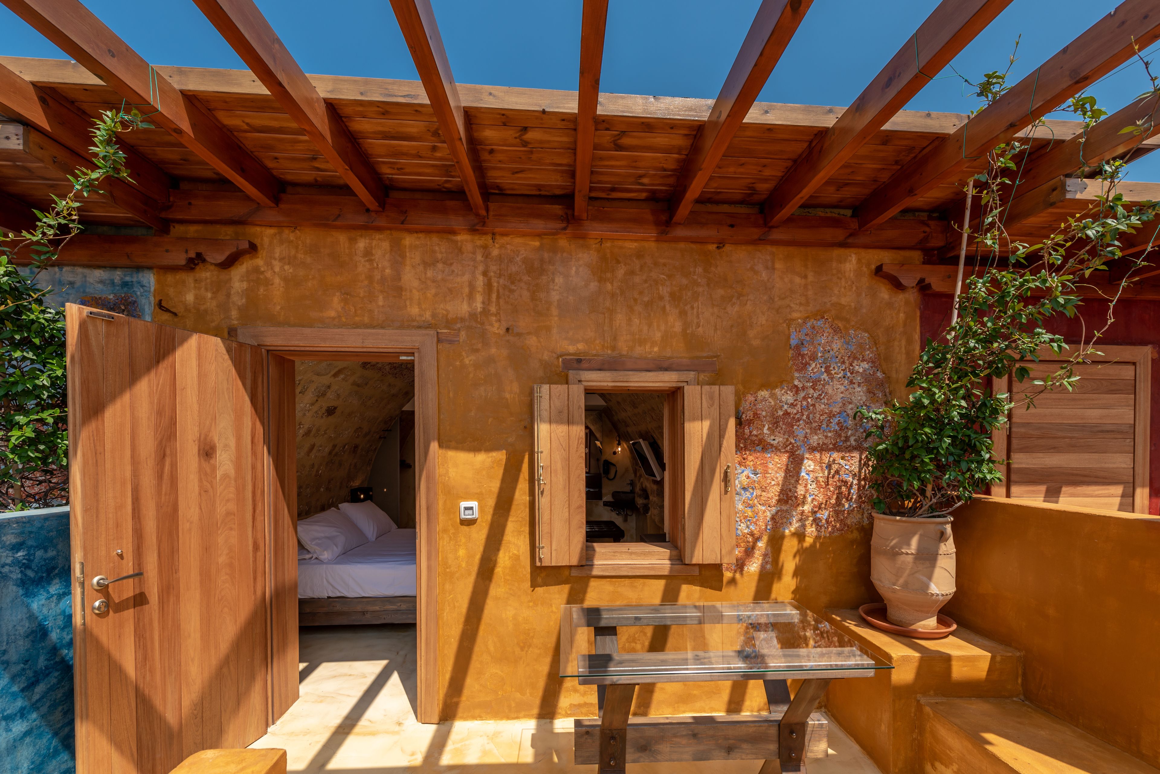 10Gr Boutique Hotel & Wine Bar