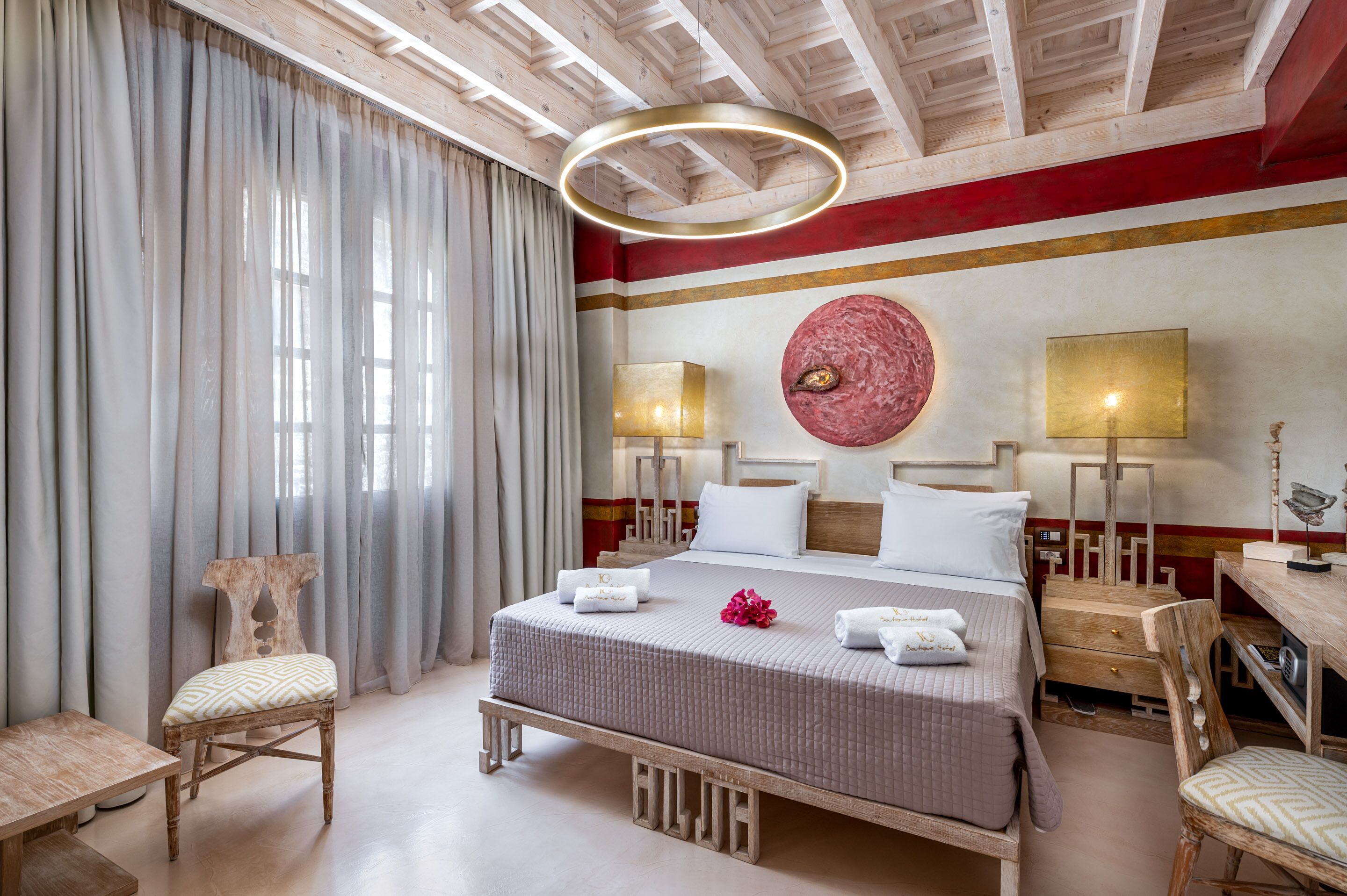 10Gr Boutique Hotel & Wine Bar