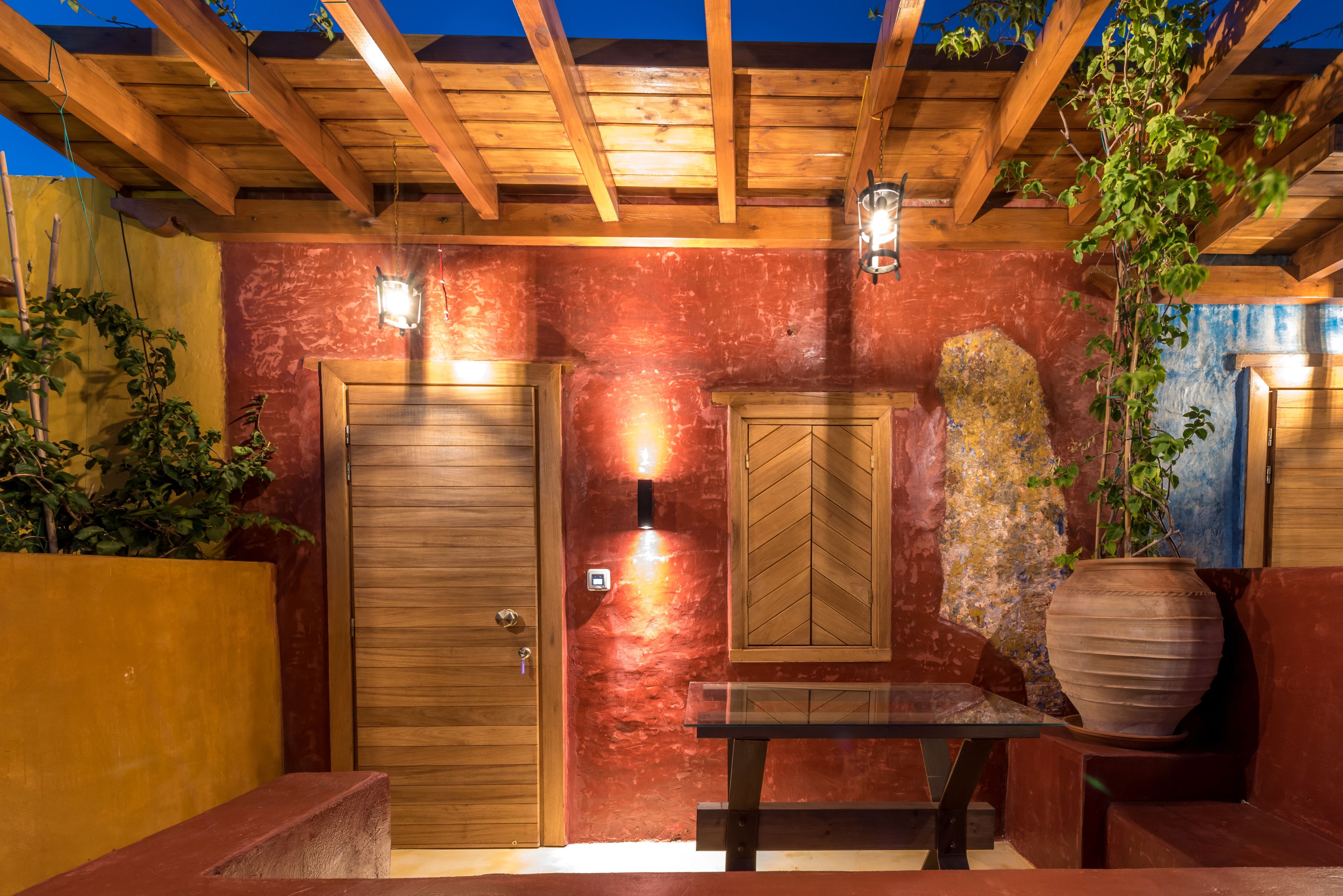 10Gr Boutique Hotel & Wine Bar
