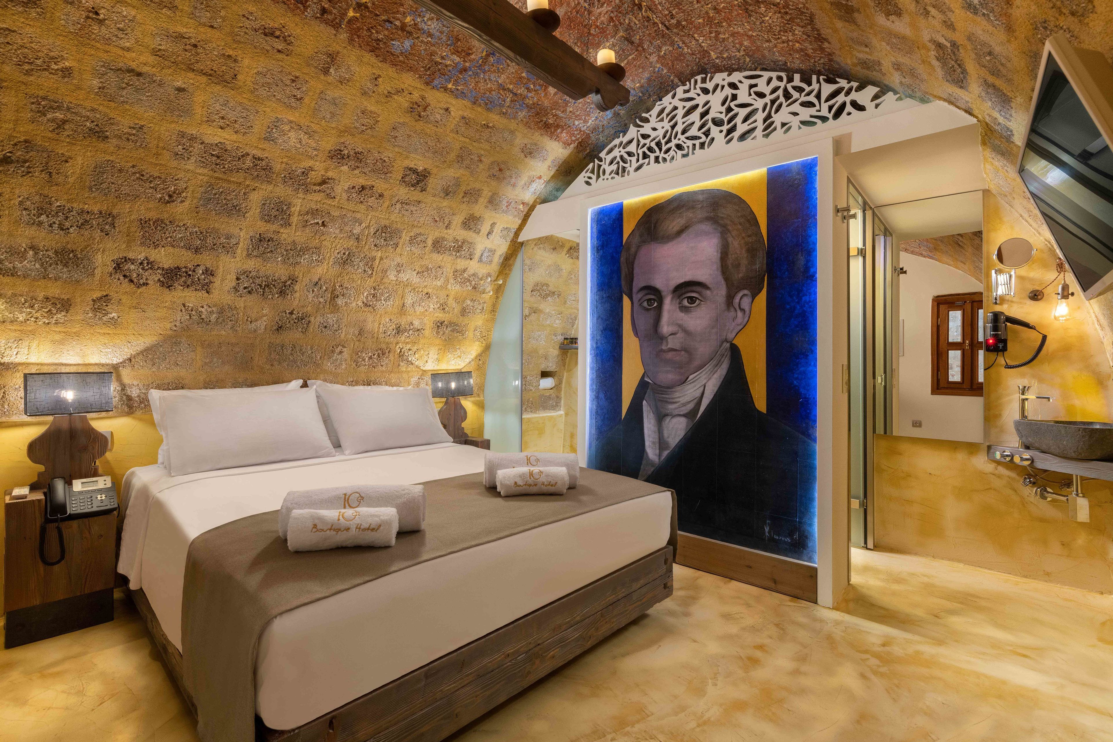 10Gr Boutique Hotel & Wine Bar