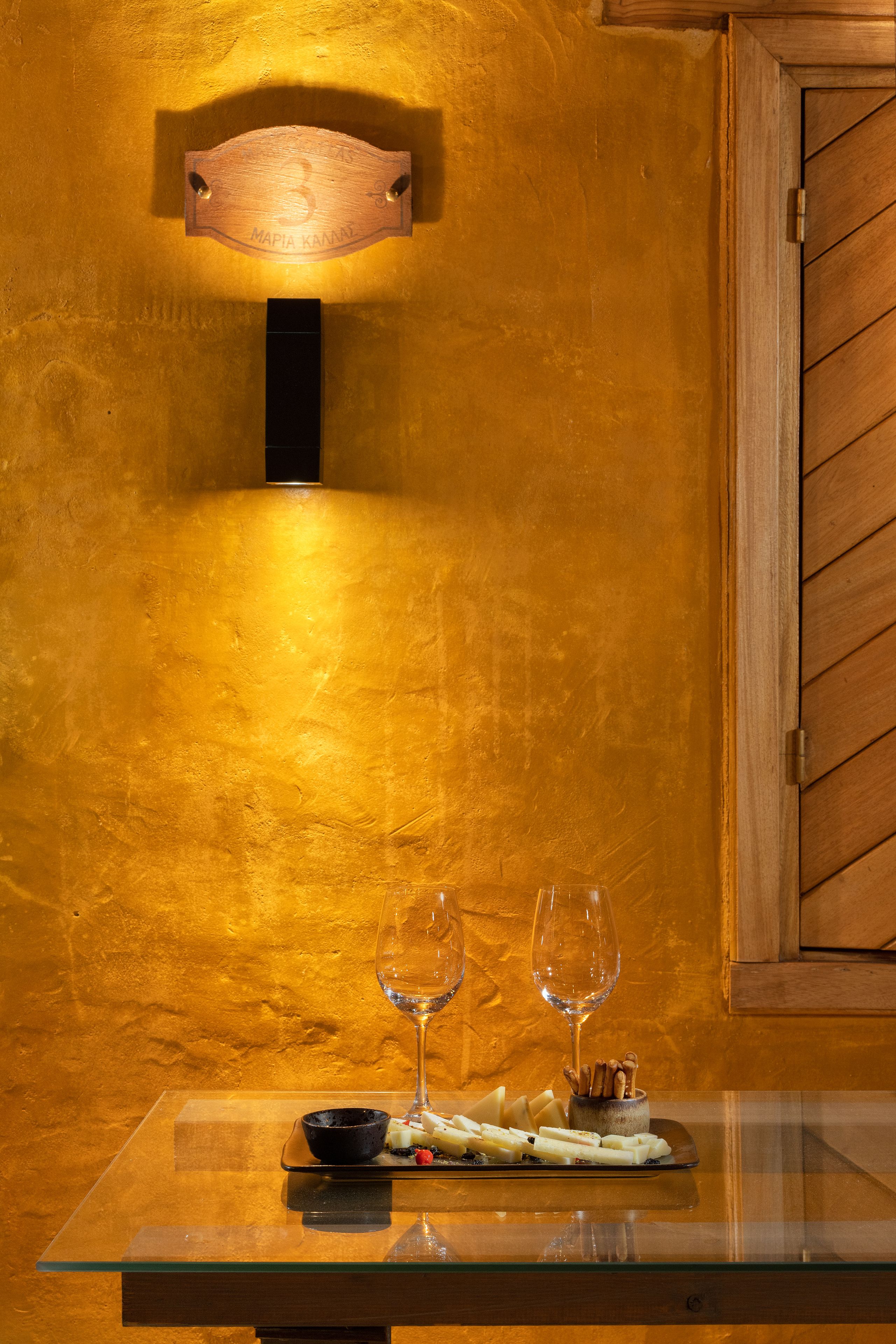 10Gr Boutique Hotel & Wine Bar